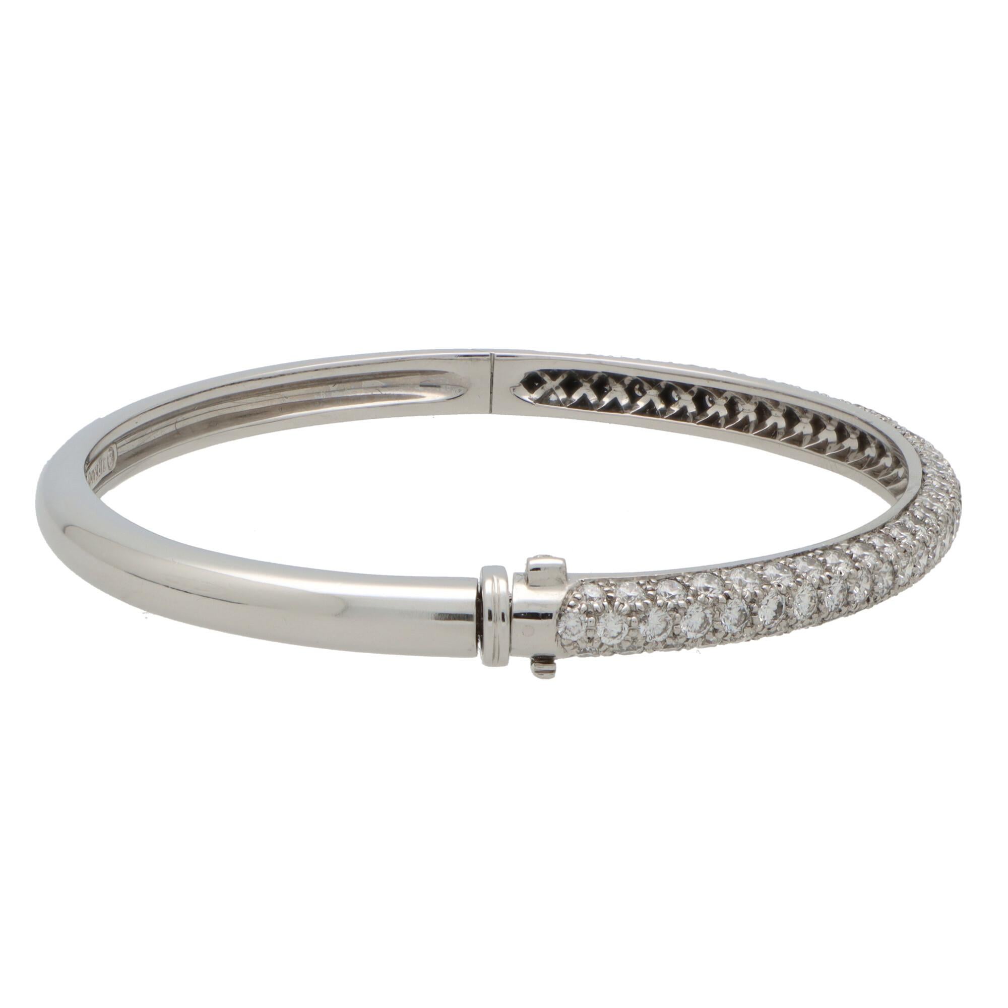 Modern Vintage Tiffany & Co. ‘Etoile’ Diamond Hinged Bangle Set in Platinum