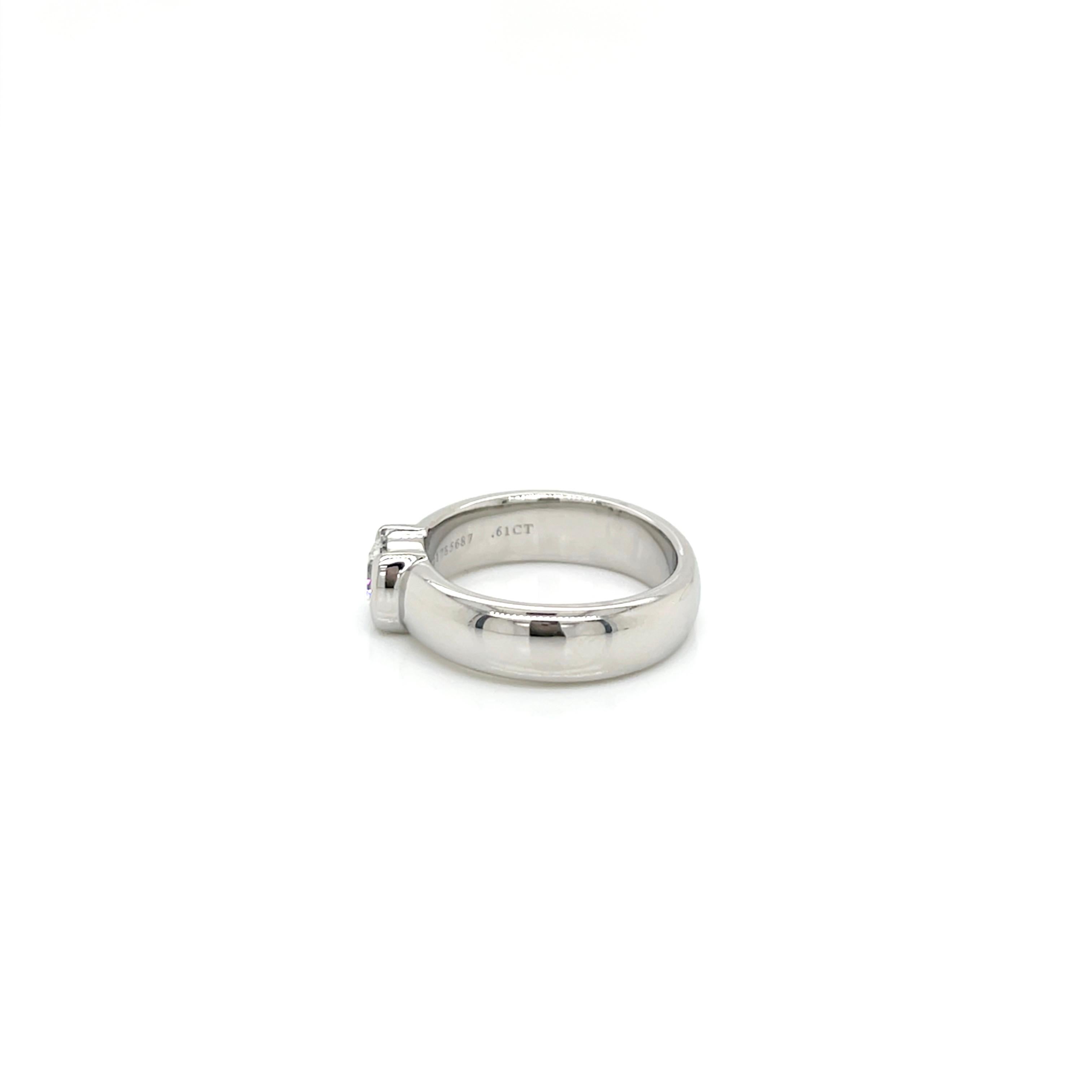 Vintage Tiffany & Co. Etoile Platinum Diamond Half-Bezel Engagement Ring - .61ct in vendita 2