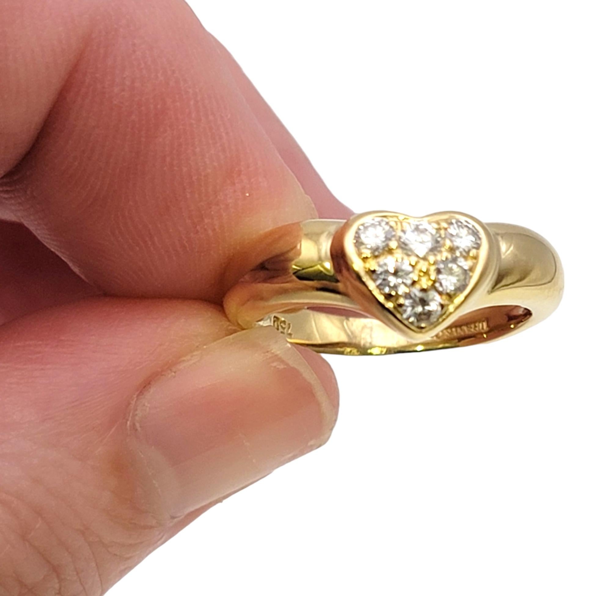 Vintage Tiffany & Co. Etoile Round Brilliant Diamond Heart Yellow Gold Band Ring For Sale 6