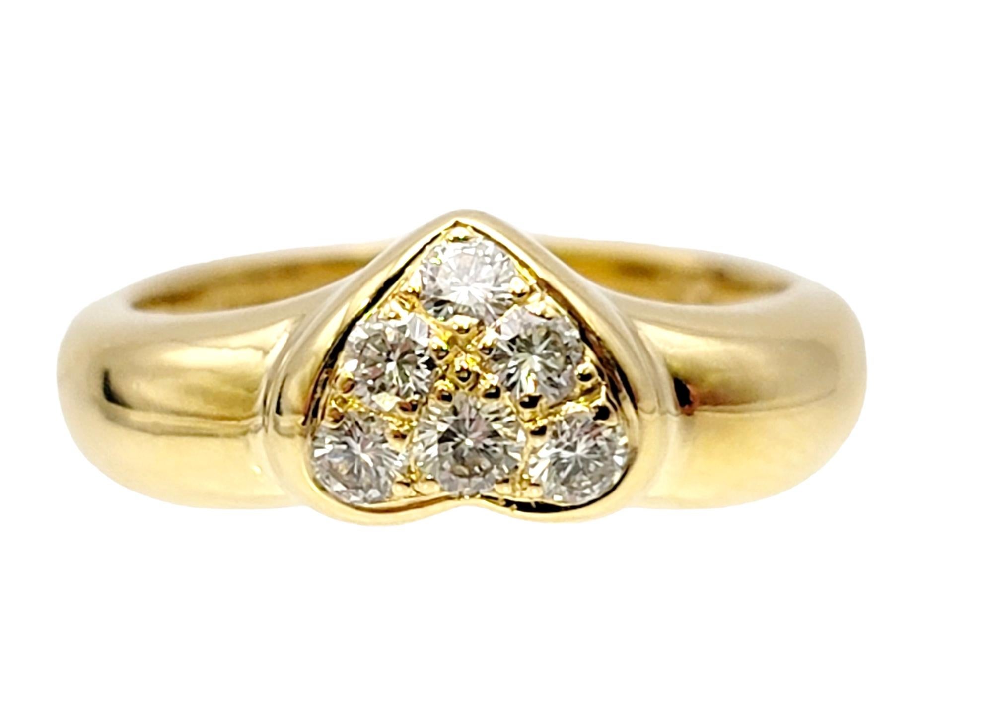 Round Cut Vintage Tiffany & Co. Etoile Round Brilliant Diamond Heart Yellow Gold Band Ring For Sale