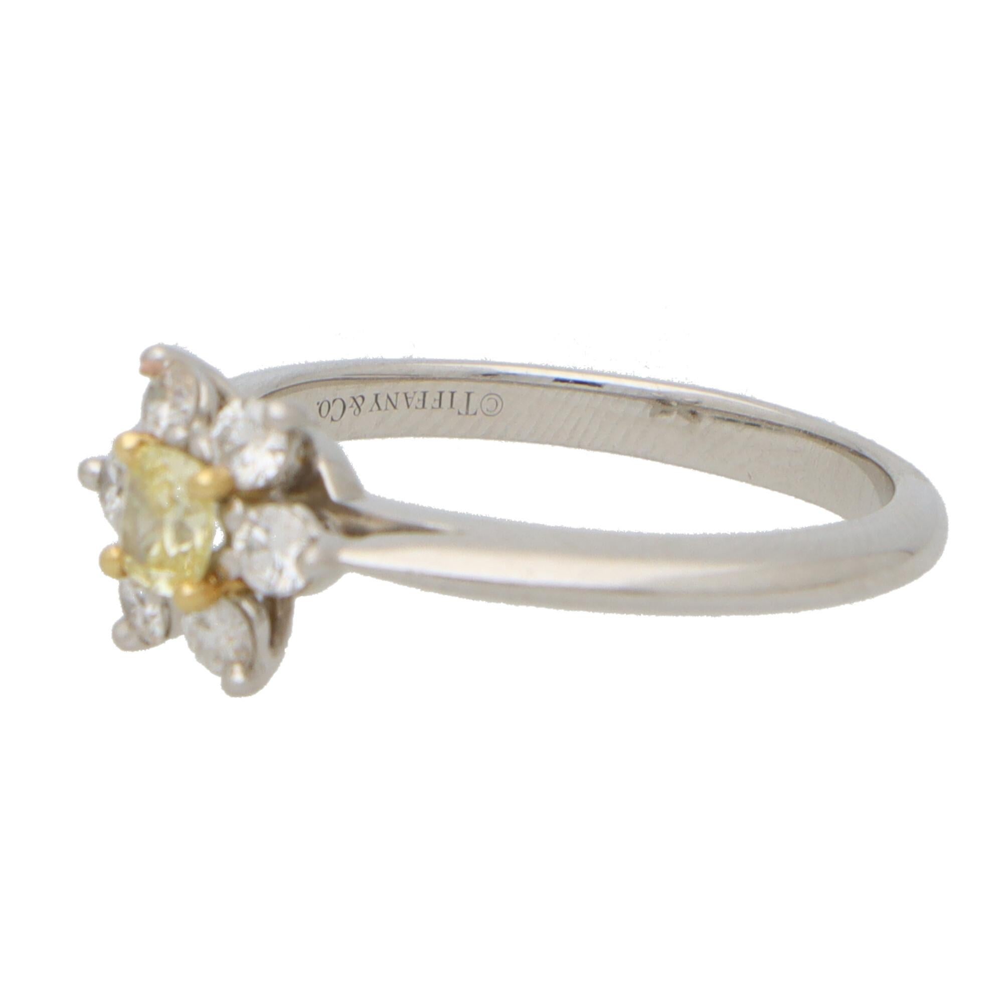 Vintage Tiffany & Co Fancy Intense Yellow Diamond Cluster Ring in Platinum In Good Condition In London, GB