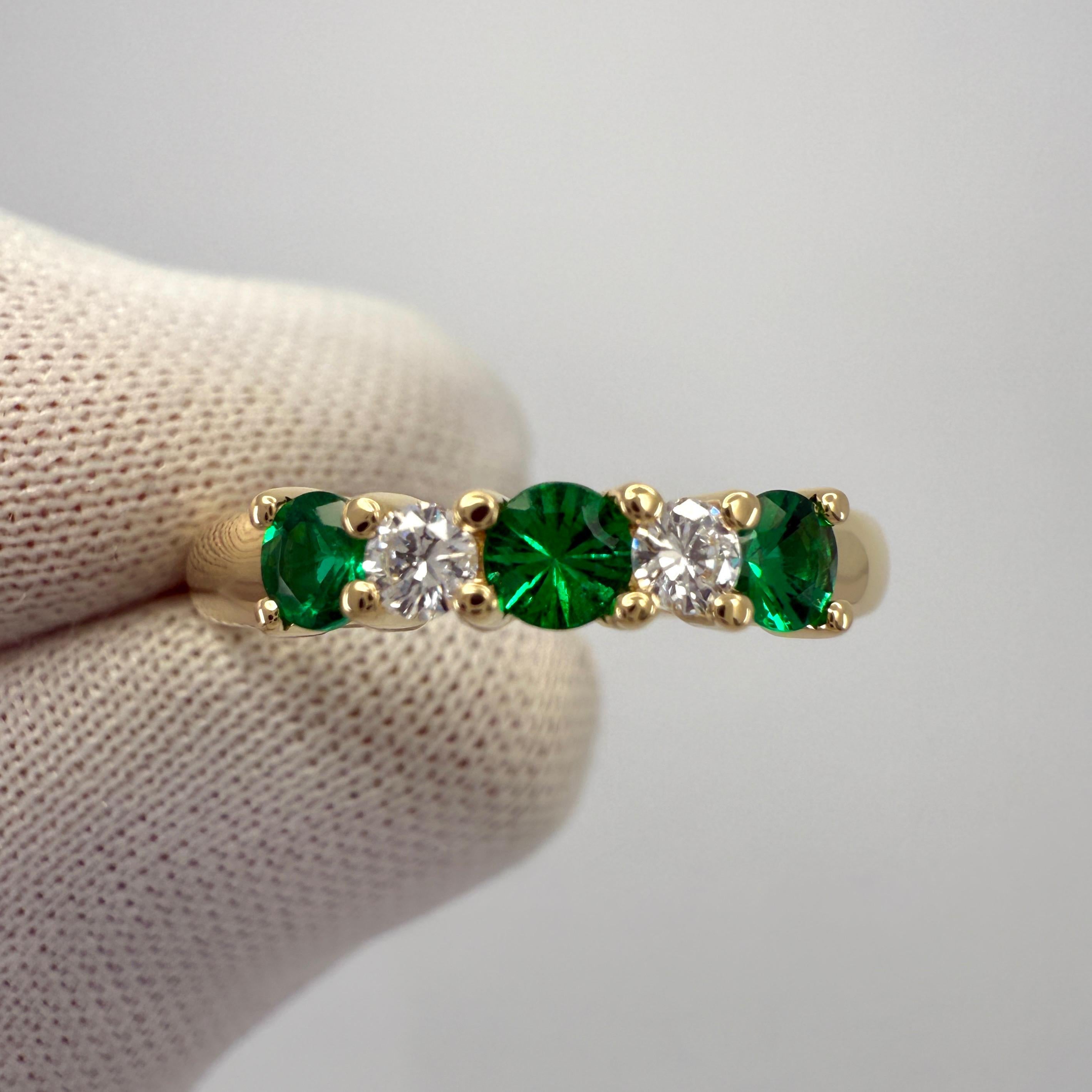 Round Cut Vintage Tiffany & Co Fine Emerald And Diamond 18k Yellow Gold Five Stone Ring For Sale