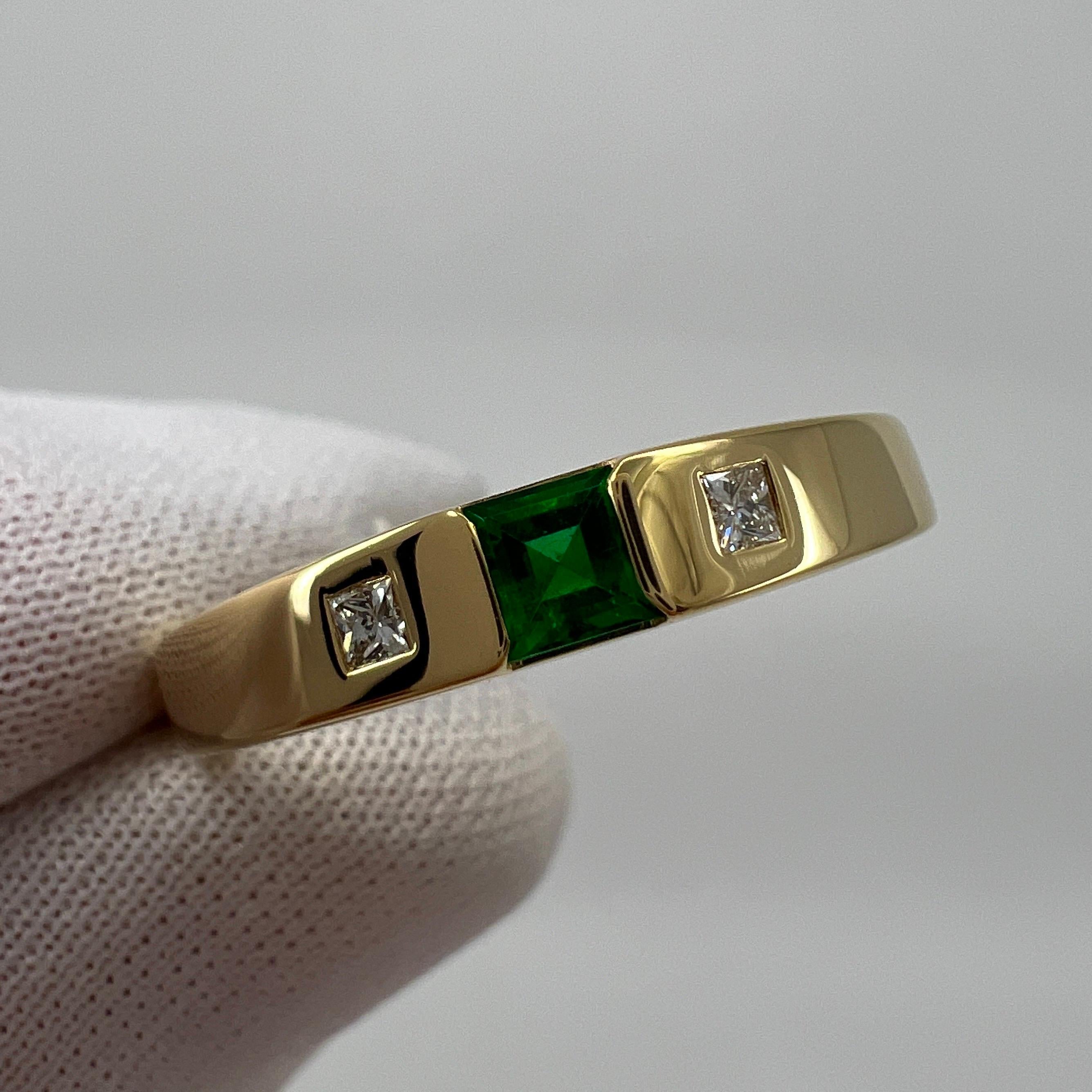 18 Karat Gelbgold Dreisteinring mit feinem Smaragd und Diamant von Tiffany & Co im Zustand „Hervorragend“ in Birmingham, GB