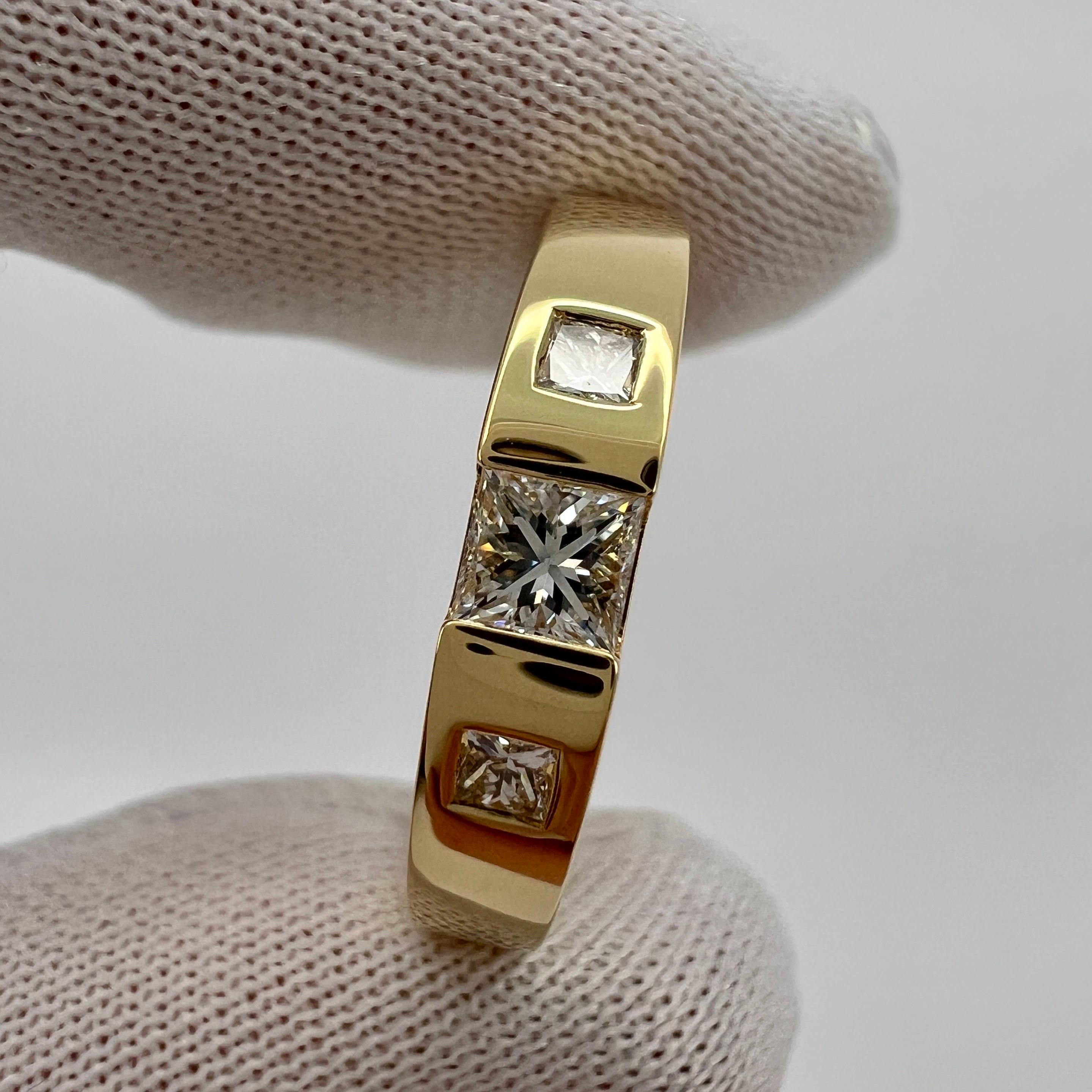 Vintage Tiffany & Co Fine Princess Cut Diamond 18k Yellow Gold Three Stone Ring 2
