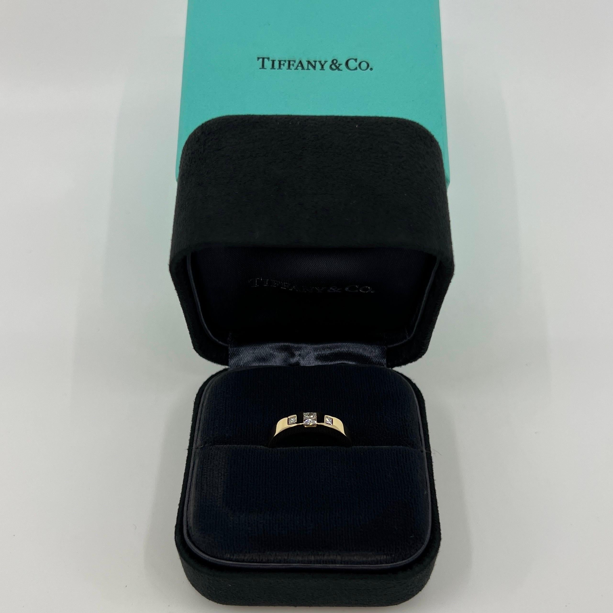 Vintage Tiffany & Co Fine Princess Cut Diamond 18k Yellow Gold Three Stone Ring 5