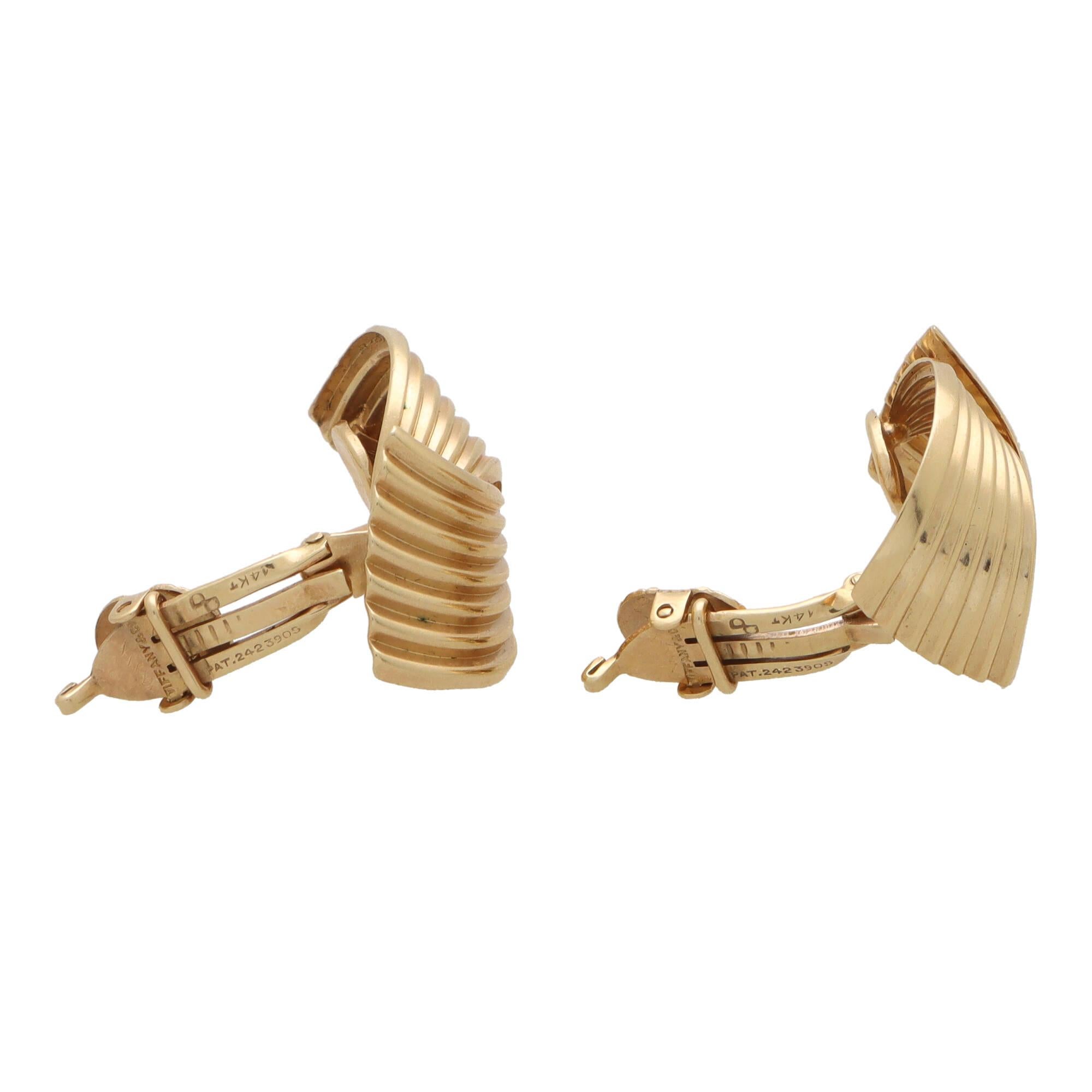  Weinlese Tiffany & Co. Geriffelte Fächer-Ohrringe aus 14k Rose Gold (Retro) im Angebot