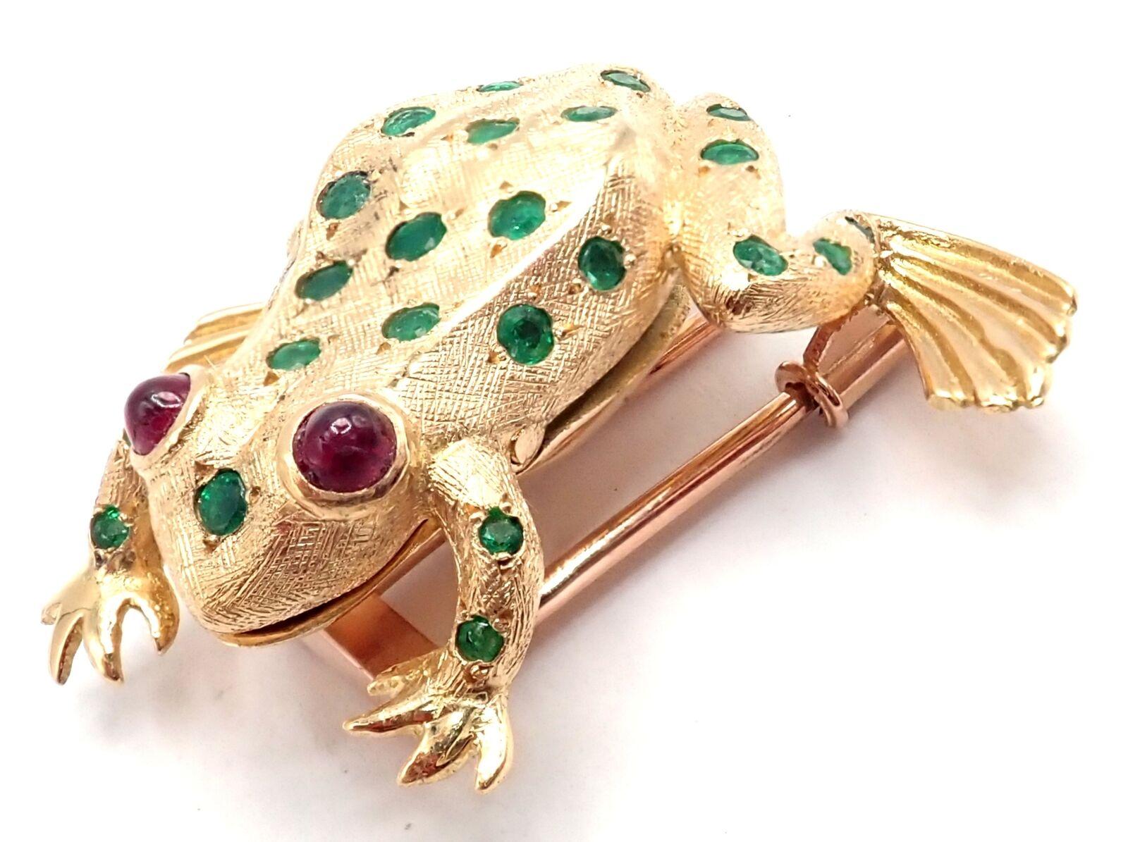 Taille Marquise Tiffany & Co France Broche vintage grenouille en or jaune, rubis et émeraude en vente