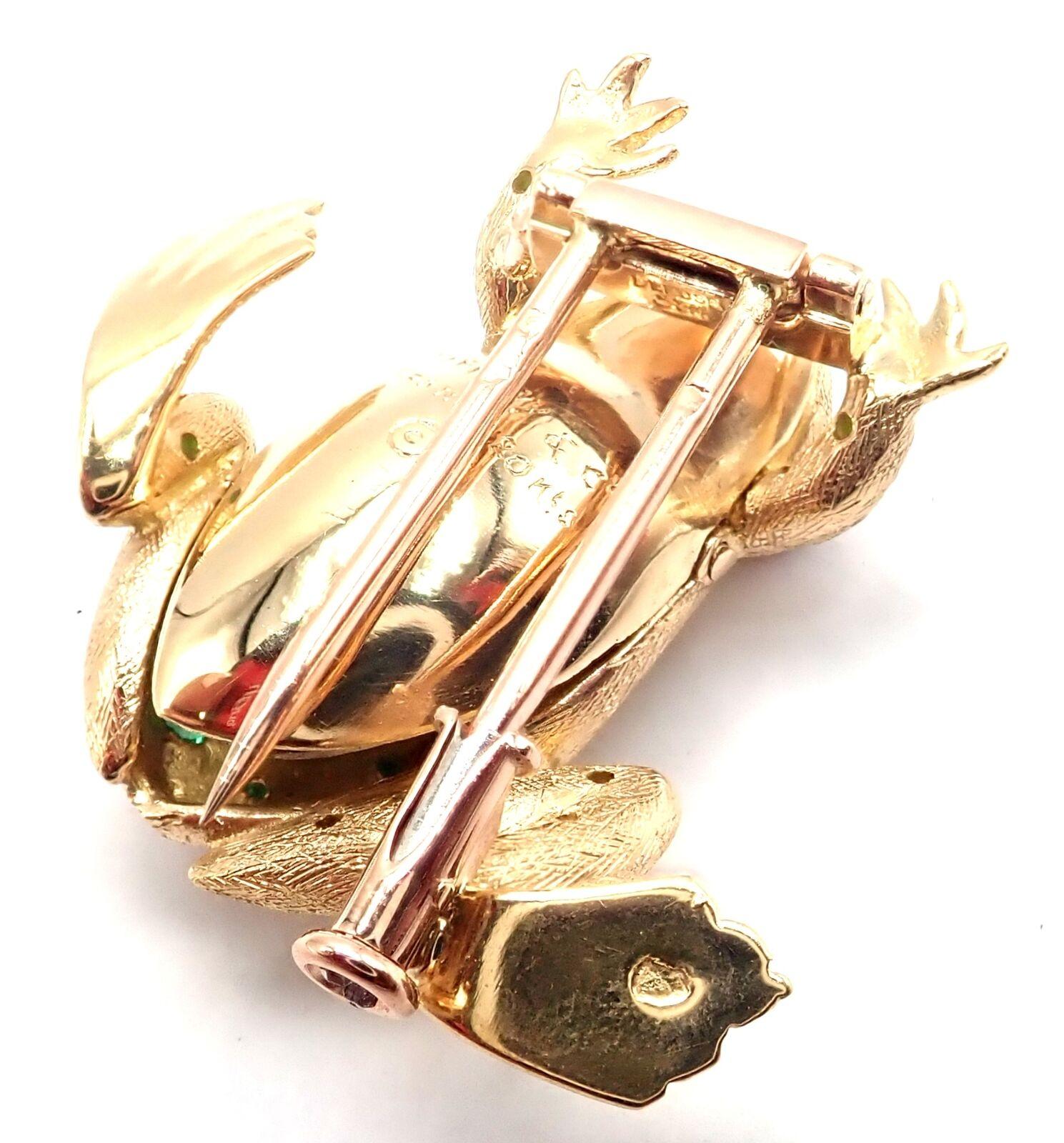 Tiffany & Co France Broche vintage grenouille en or jaune, rubis et émeraude Excellent état - En vente à Southampton, PA