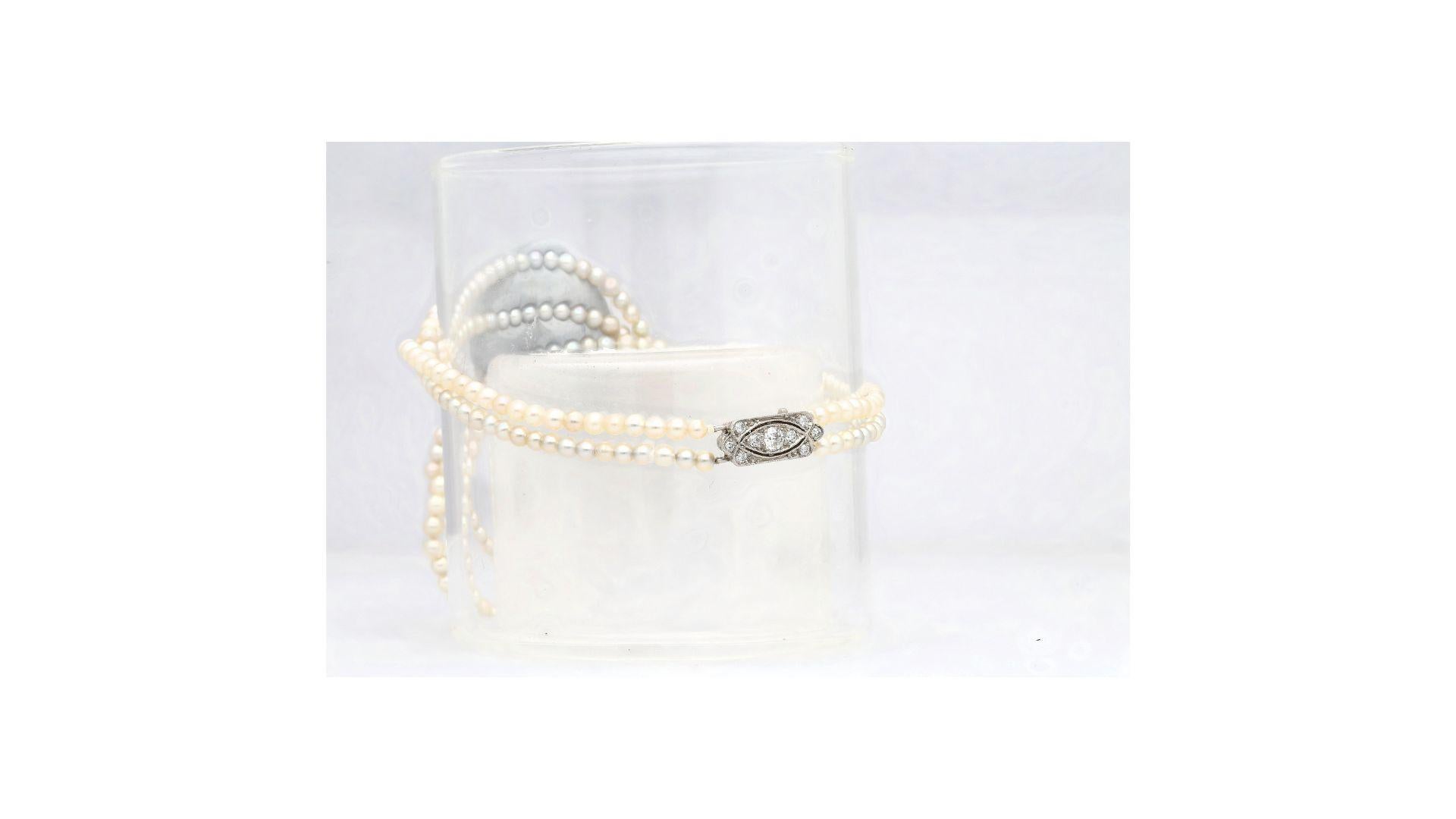 Weinlese Tiffany & Co. GIA zertifiziert natürliche Salzwasserperle zwei Strang Halskette (Rundschliff) im Angebot