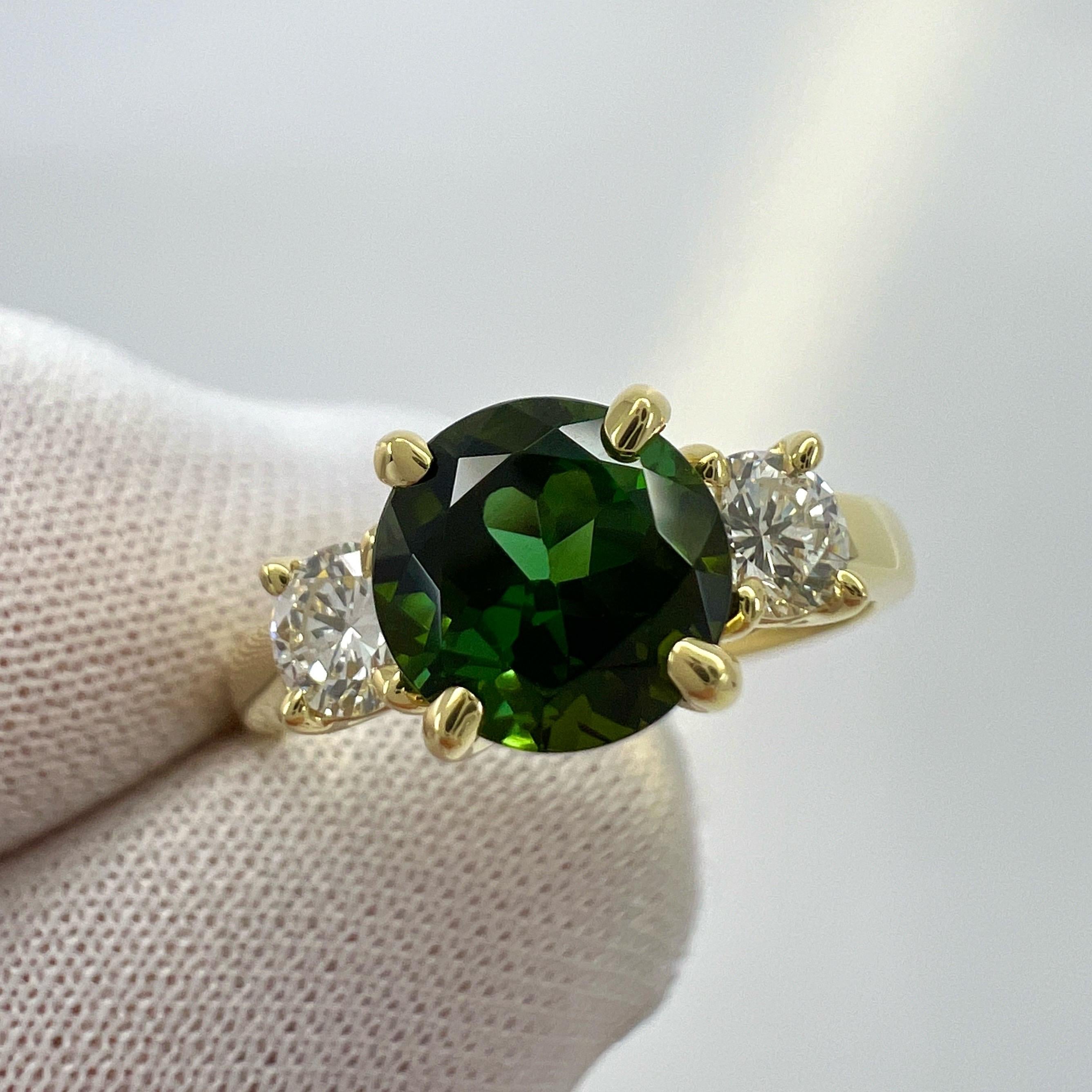 Vintage Tiffany & Co Green Tourmaline Diamond 18k Yellow Gold Three Stone Ring For Sale 6