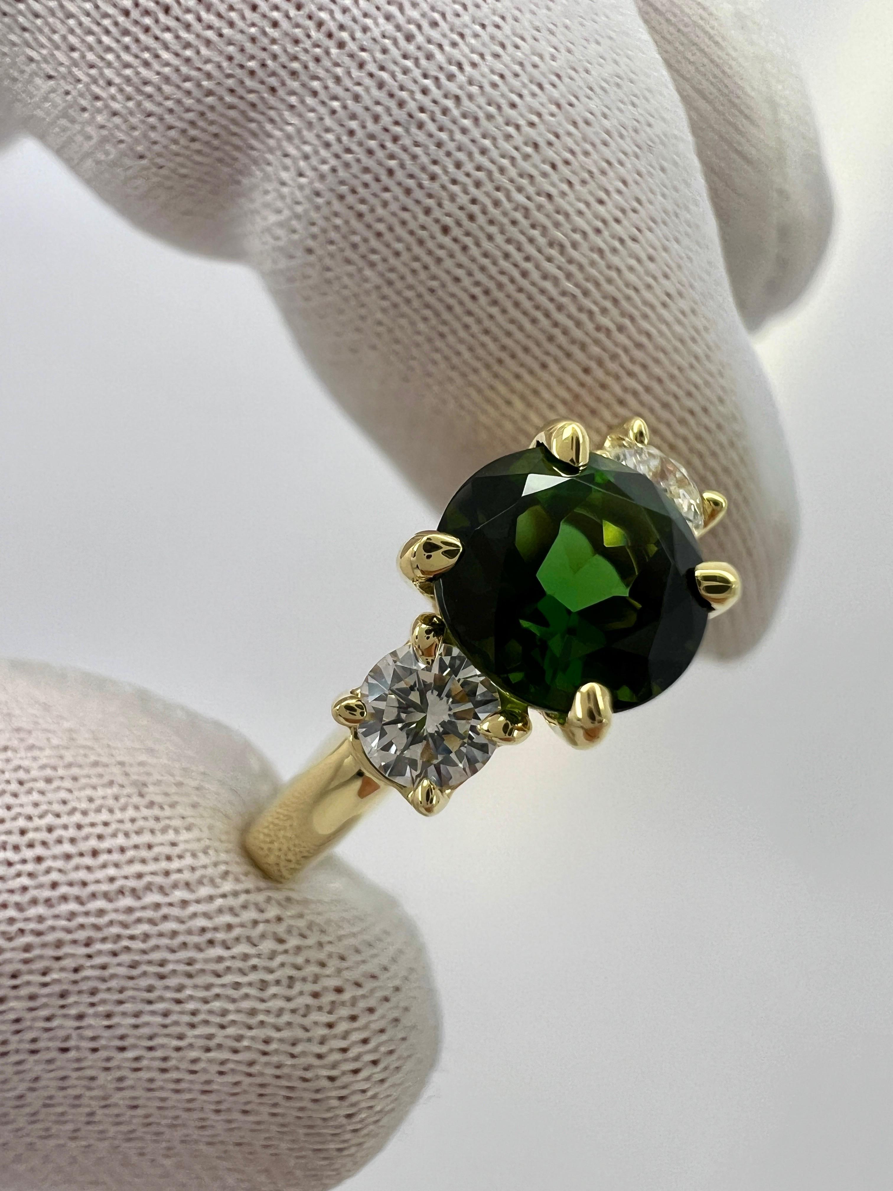 Vintage Tiffany & Co Green Tourmaline Diamond 18k Yellow Gold Three Stone Ring For Sale 4