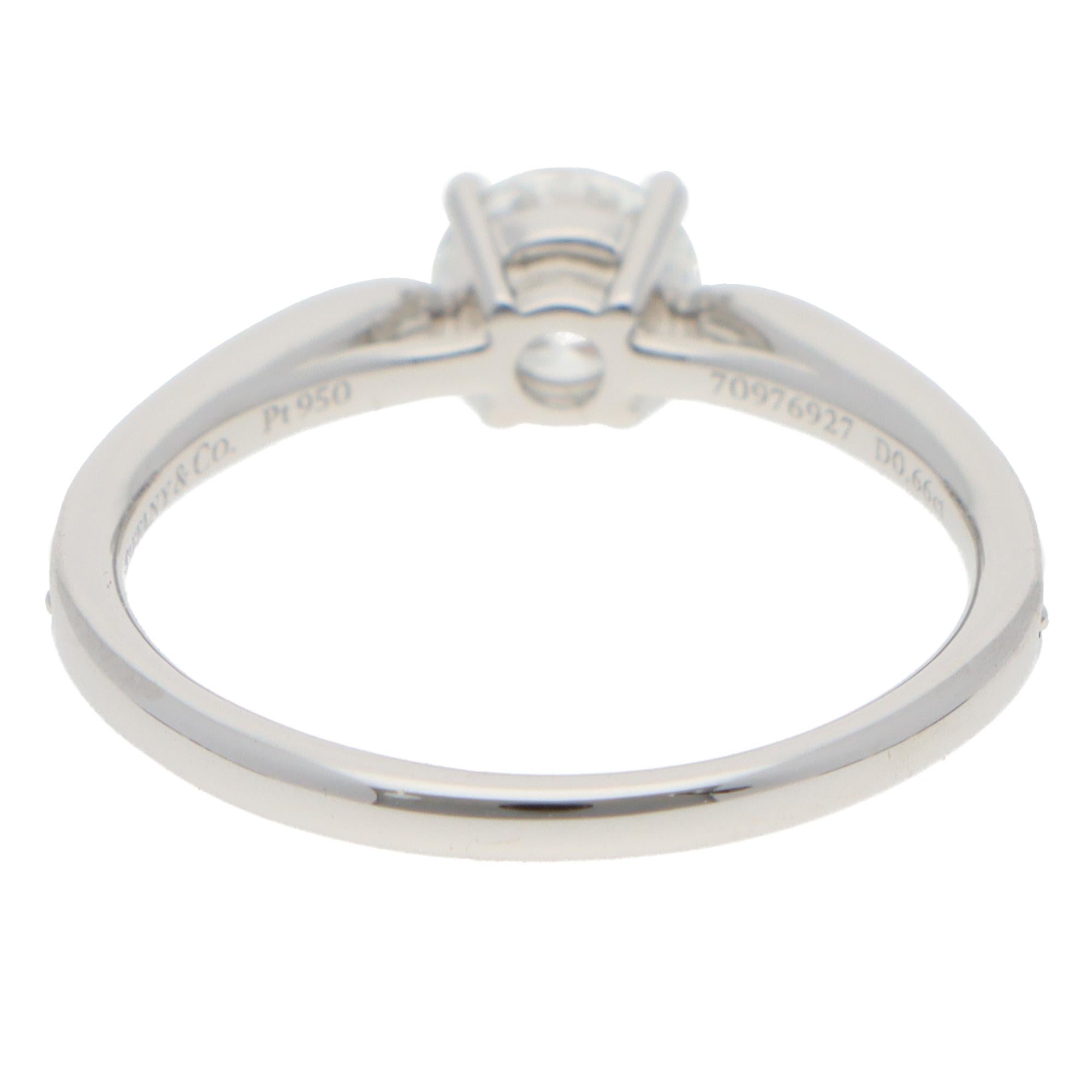 Vintage Tiffany & Co. Harmony Anillo de Diamantes de 0.66 ct en Platino en Excelente estado para la venta en London, GB