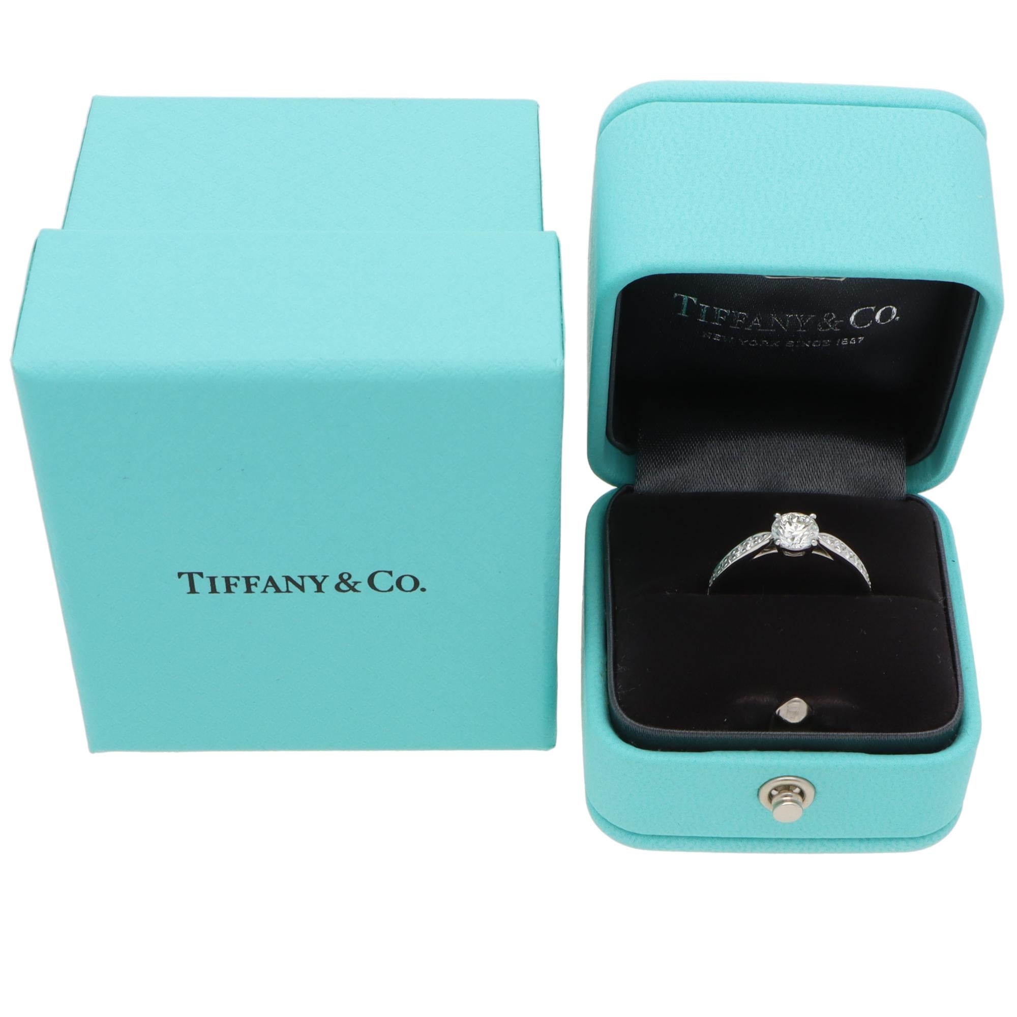 Femenino o masculino Vintage Tiffany & Co. Harmony Anillo de Diamantes de 0.66 ct en Platino en venta