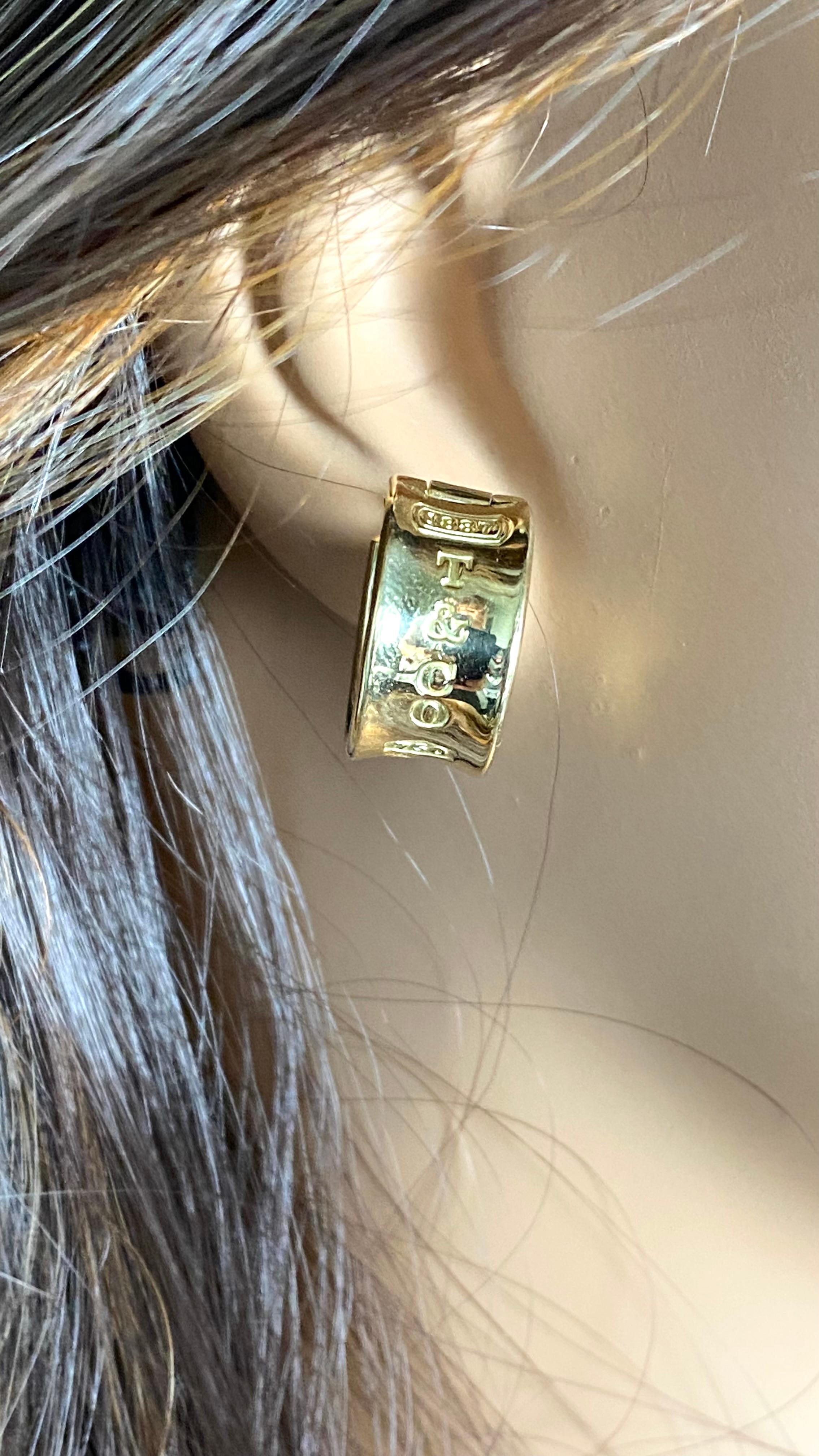 Women's or Men's Vintage Tiffany Co Heavy 18 Karat Yellow Gold Large 1837 Style Hoop Earrings