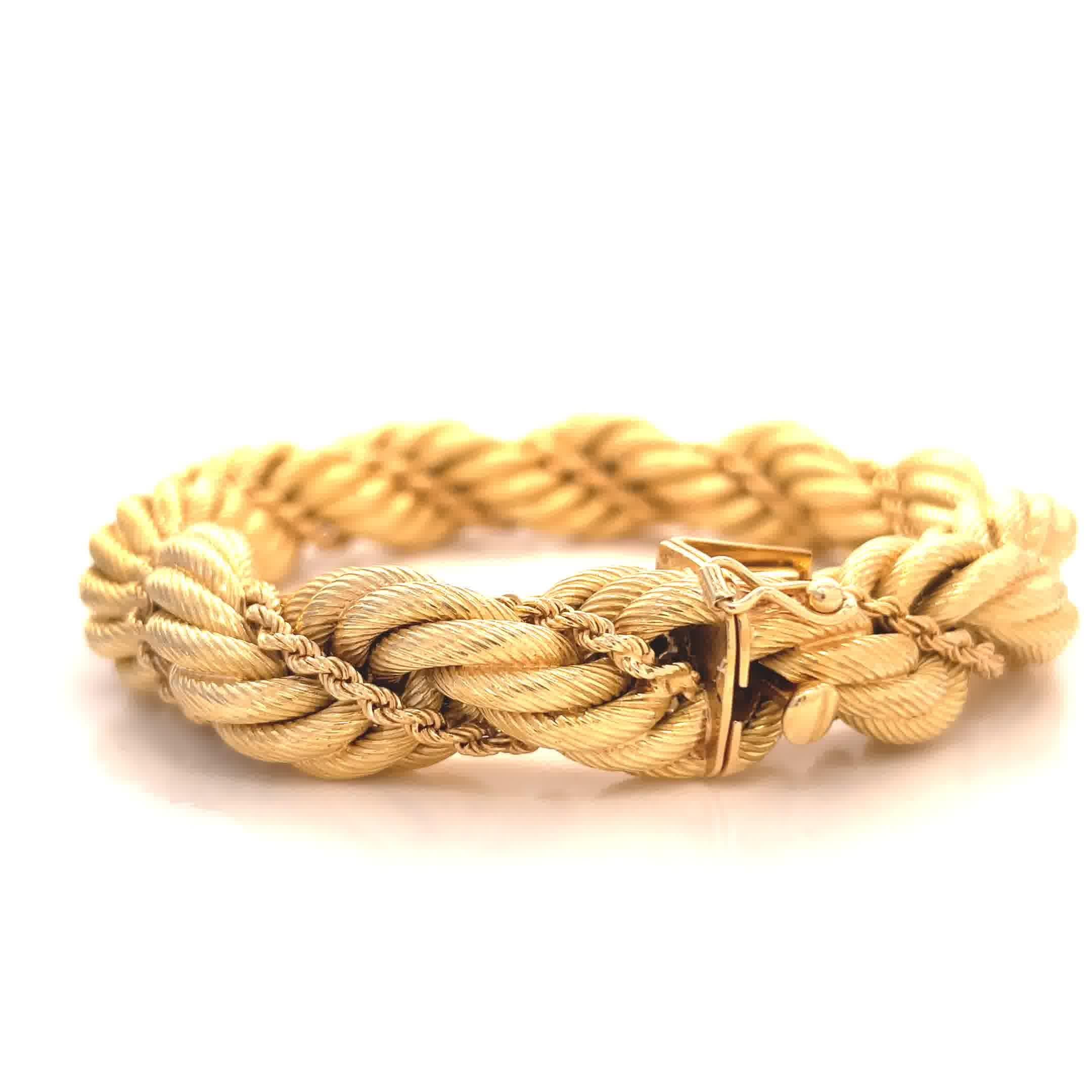 Vintage Tiffany & Co. Italy 18 Karat Gold Rope Bracelet In Excellent Condition In Beverly Hills, CA