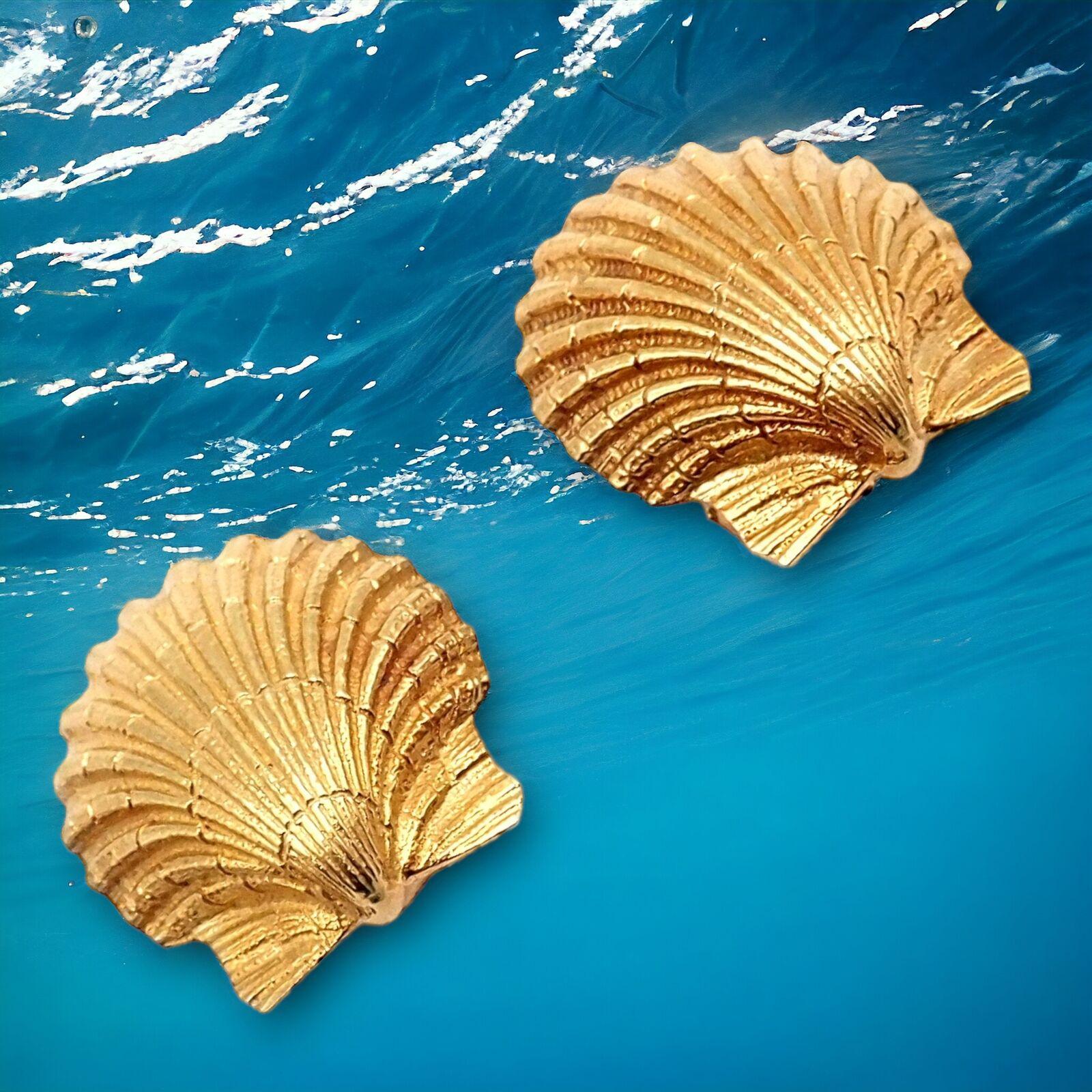 18k Yellow Gold Vintage Seashell Earrings by Jean Schlumberger for Tiffany & Co. 
These authentic vintage Tiffany & Co. Schlumberger earrings are a testament to exquisite craftsmanship and timeless design. 
Crafted from 18k yellow gold, they feature