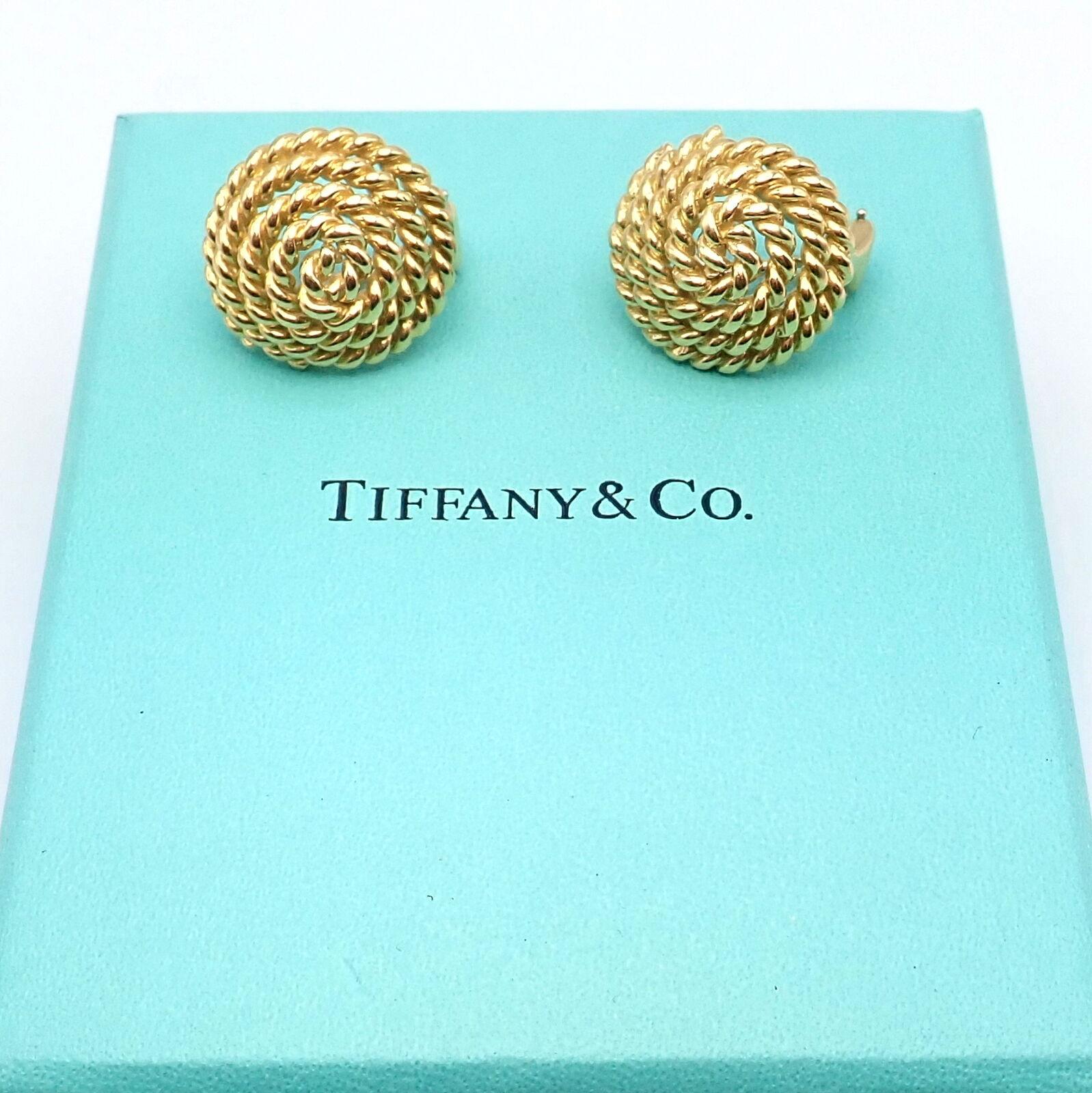Tiffany & Co, grandes boucles d'oreilles vintage en or jaune en forme de corde enroulée Excellent état - En vente à Holland, PA
