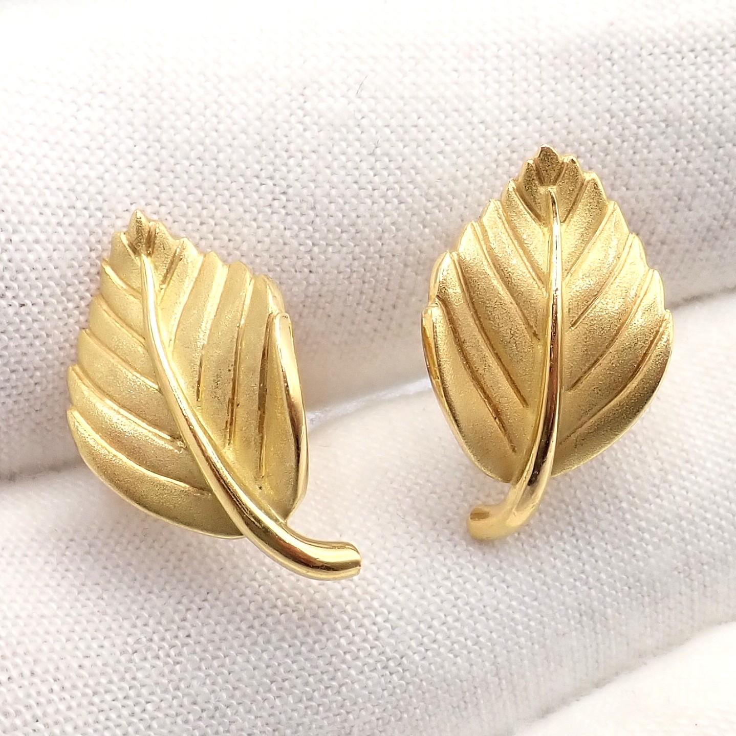 Vintage Tiffany & Co. Gelbgold-Ohrringe mit Blättern für Damen oder Herren im Angebot
