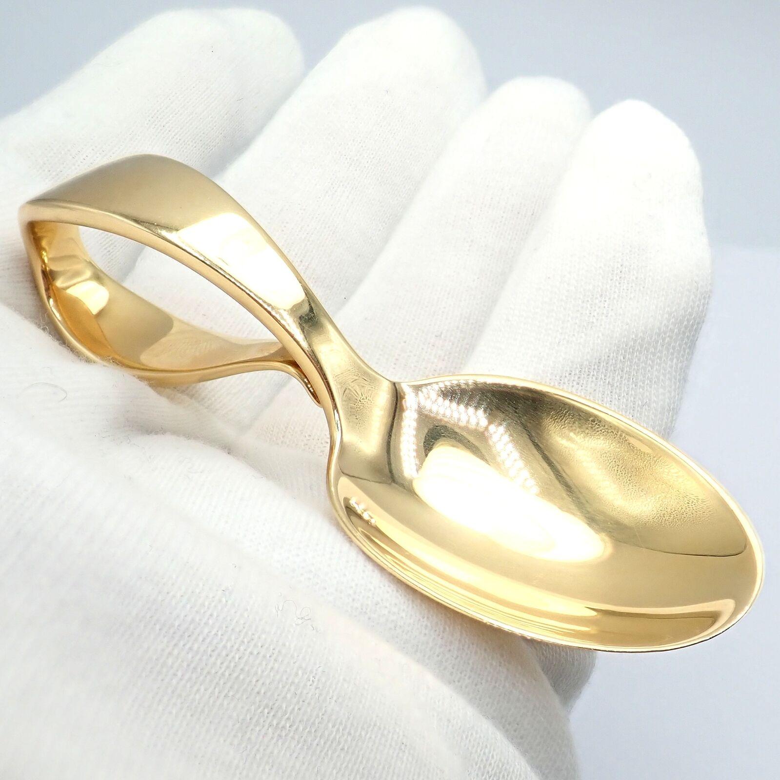 Women's or Men's Vintage Tiffany & Co Makers Solid Yellow Gold Baby Spoon For Sale