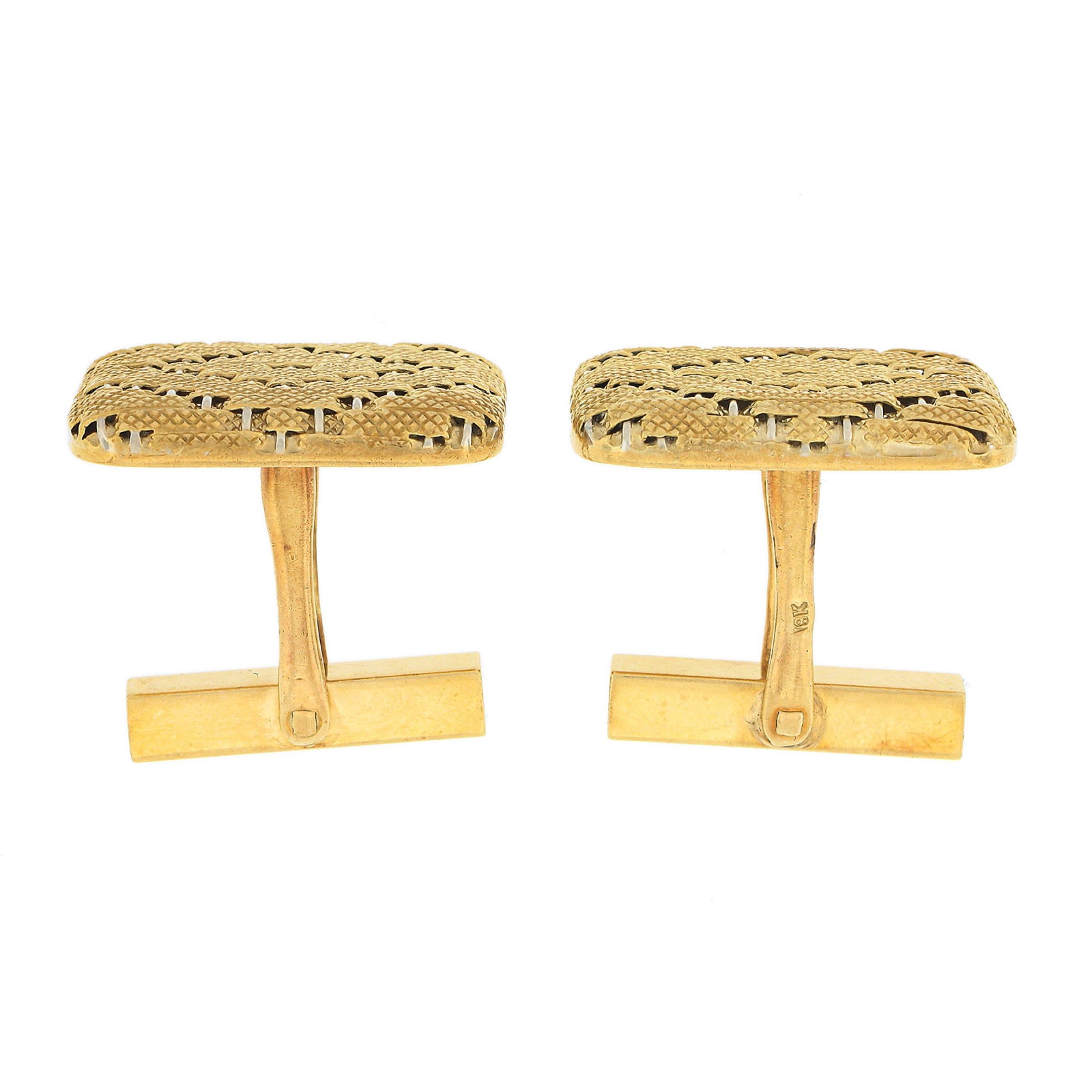 Vintage Tiffany & Co. Men's 18k Two Tone Gold Woven Textured Platter Cuff Links In Excellent Condition For Sale In Montclair, NJ