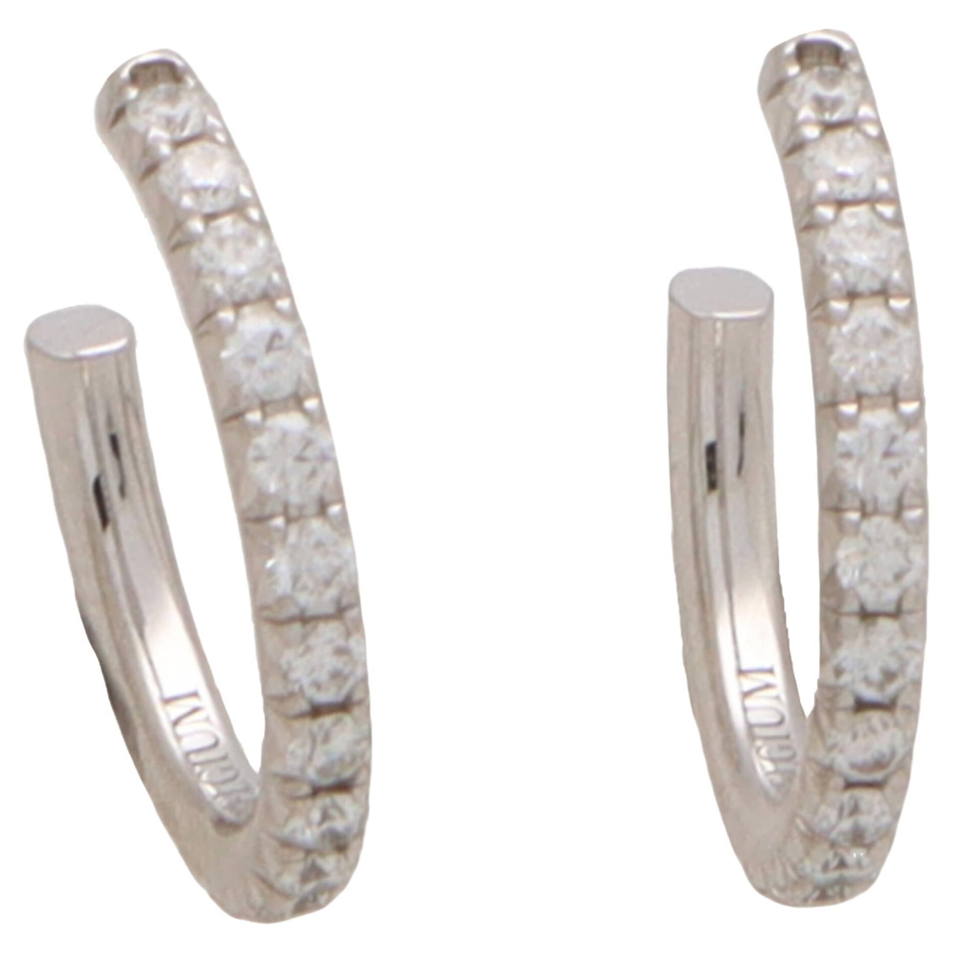 Tiffany & Co. Créoles Métro en or blanc 18 carats avec diamants