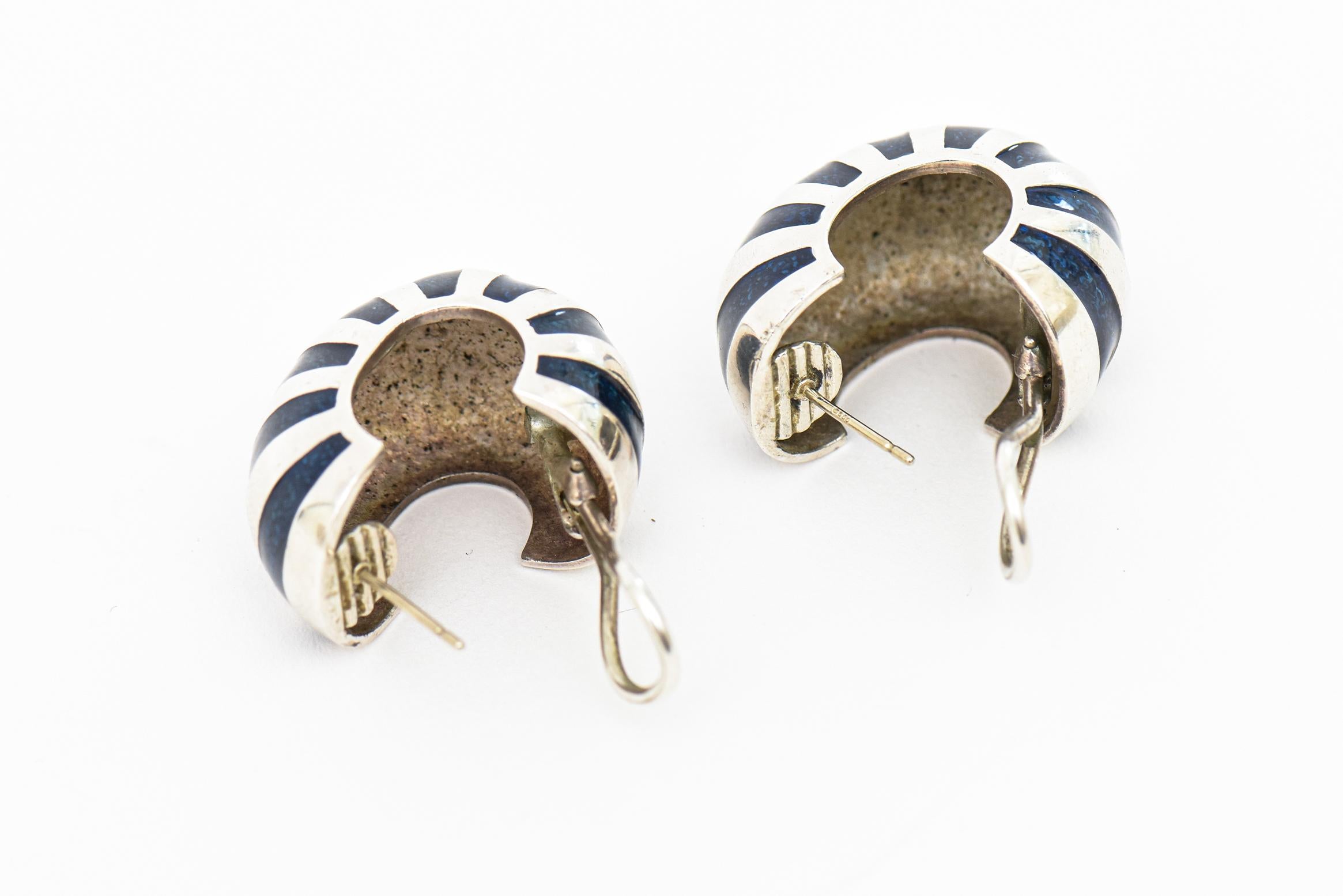 Vintage Tiffany & Co. Pendientes de palanca de esmalte azul marino y plata de ley en venta 2