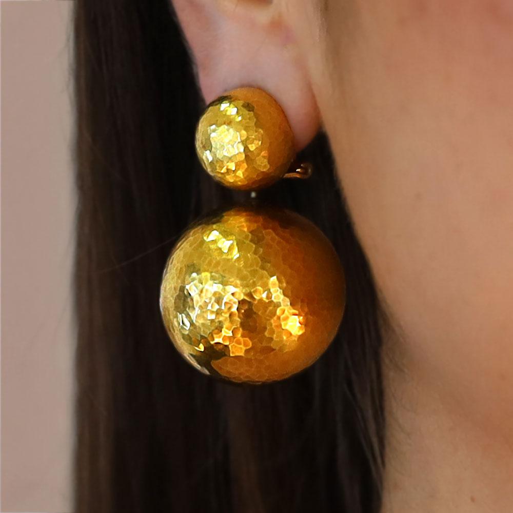 Contemporary Vintage Tiffany & Co Paloma Picasso 18k Gold Hammered Planets Drop Earrings For Sale