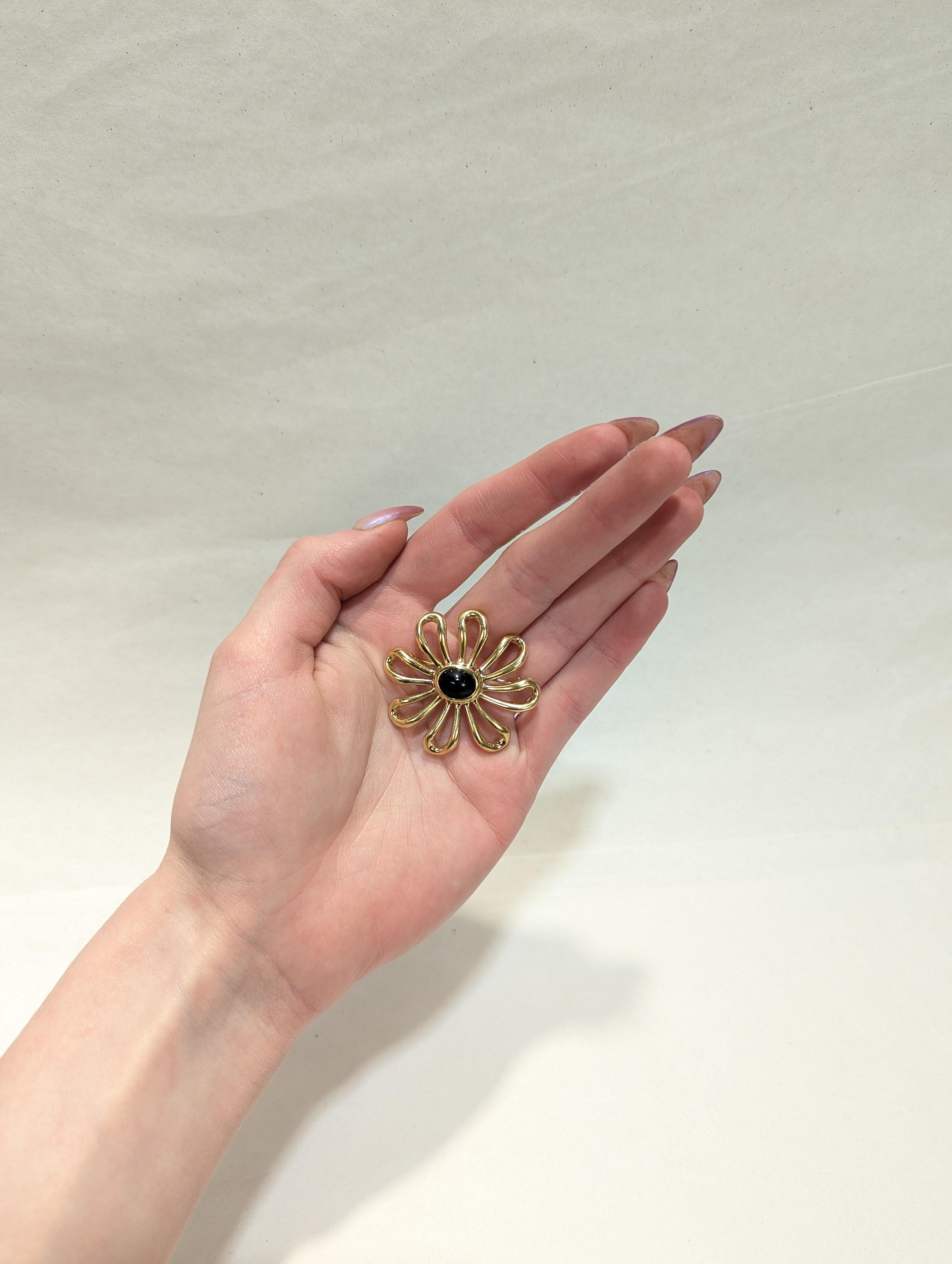 Retro Vintage Tiffany & Co. Paloma Picasso 18K Gold & Onyx Daisy or Flower Brooch