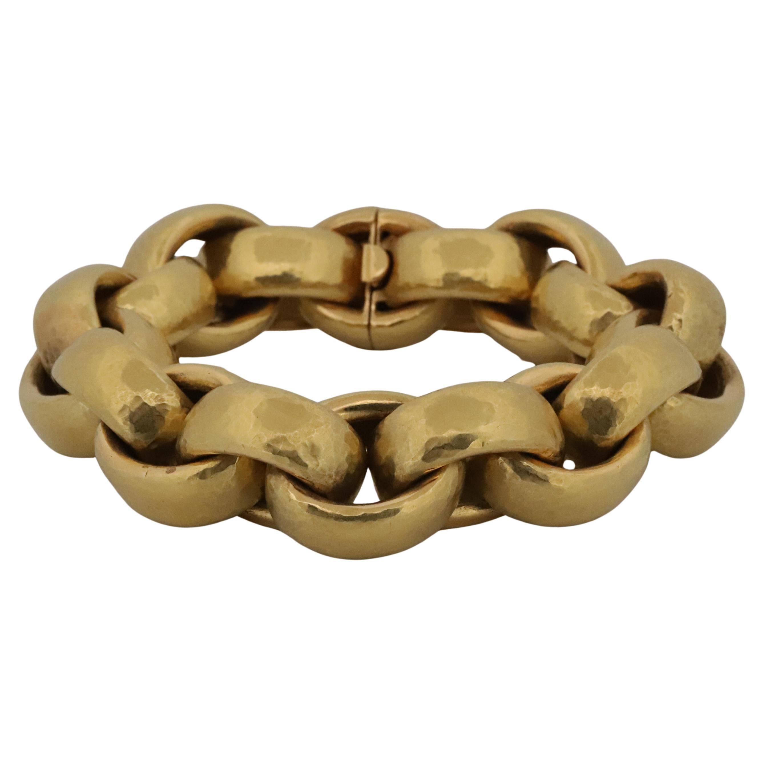 Vintage Tiffany 
Co. Paloma Picasso Hammered 18K Gold Link Bracelet en vente