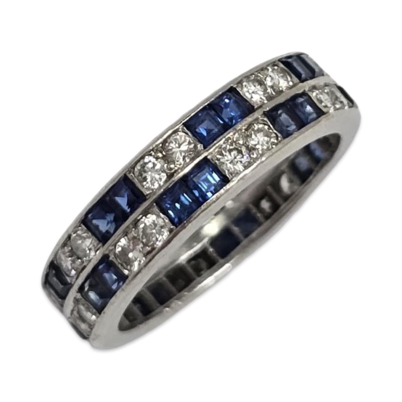 Weinlese Tiffany & Co. Platin 3.00ctw Saphir & Diamant Eternity Band (Carréeschliff) im Angebot