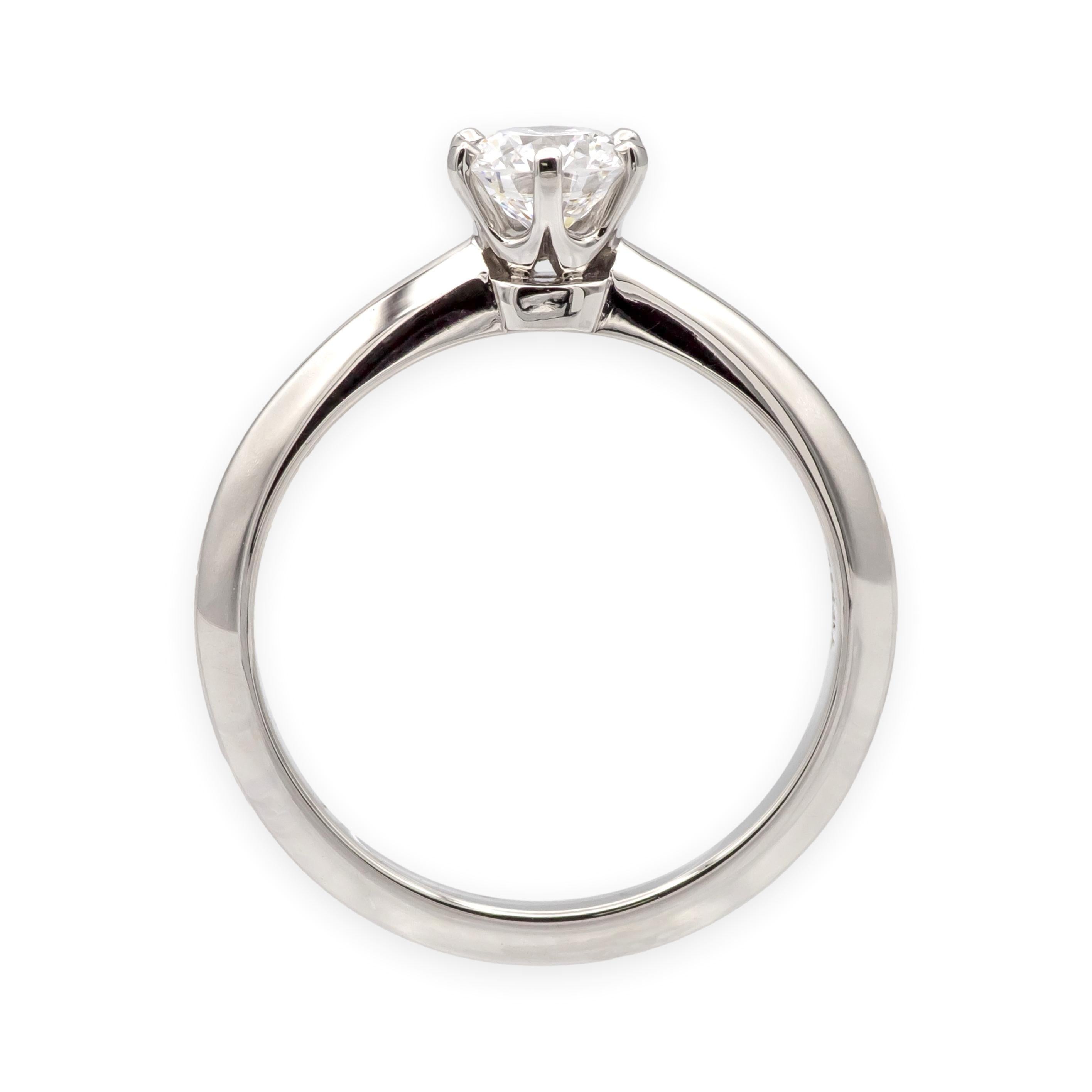 Vintage Tiffany & Co. Bague de fiançailles solitaire en platine avec un diamant de 55ct D VS2 Pour femmes en vente