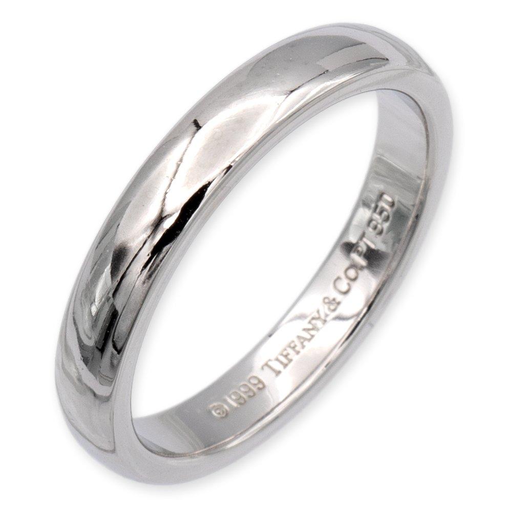 Contemporary Vintage Tiffany & Co. Platinum Classic Wedding Band Ring Size 4.5 For Sale