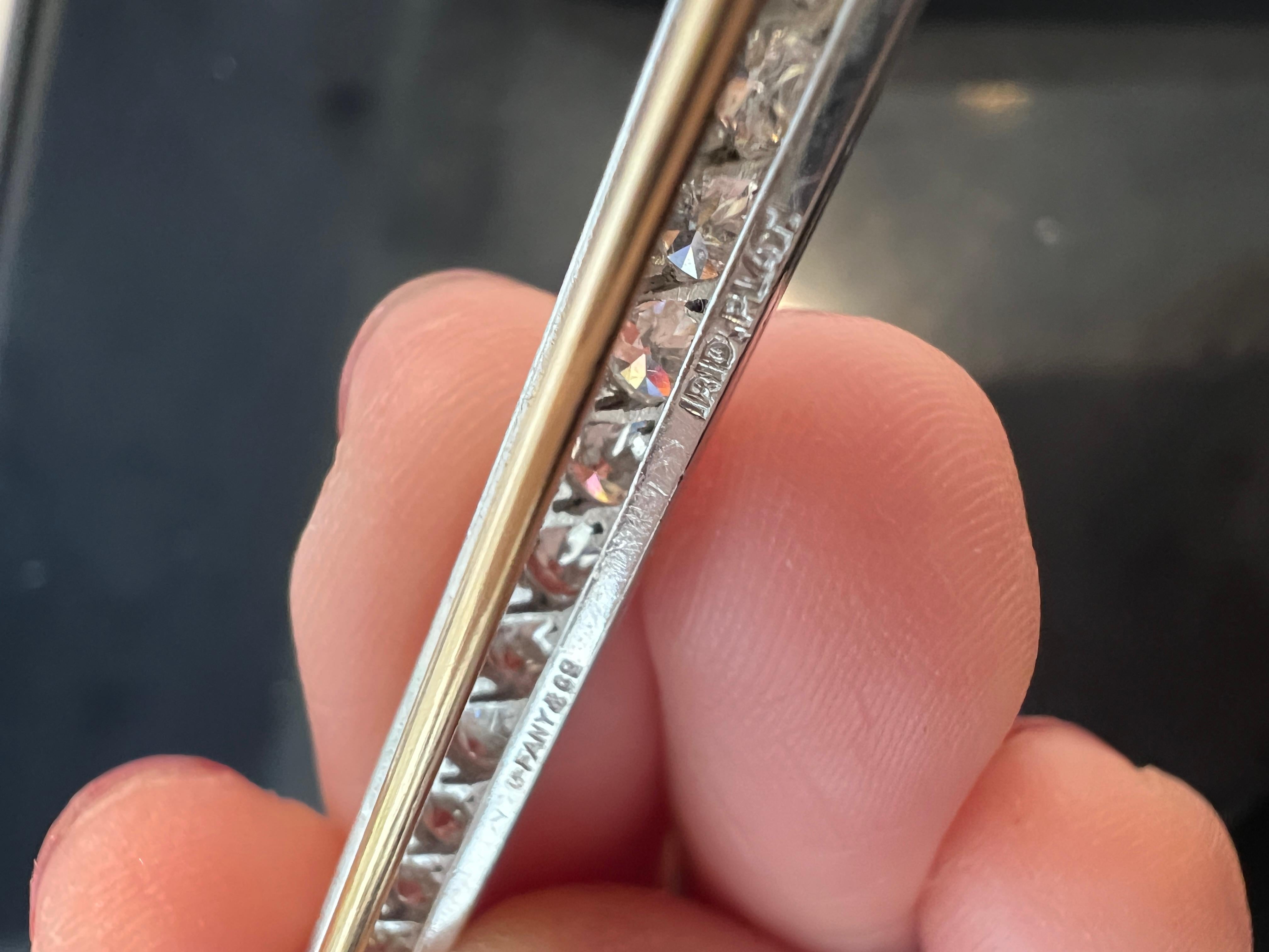 Round Cut Vintage Tiffany & Co Platinum Diamond and 18k Gold Bar Brooch For Sale