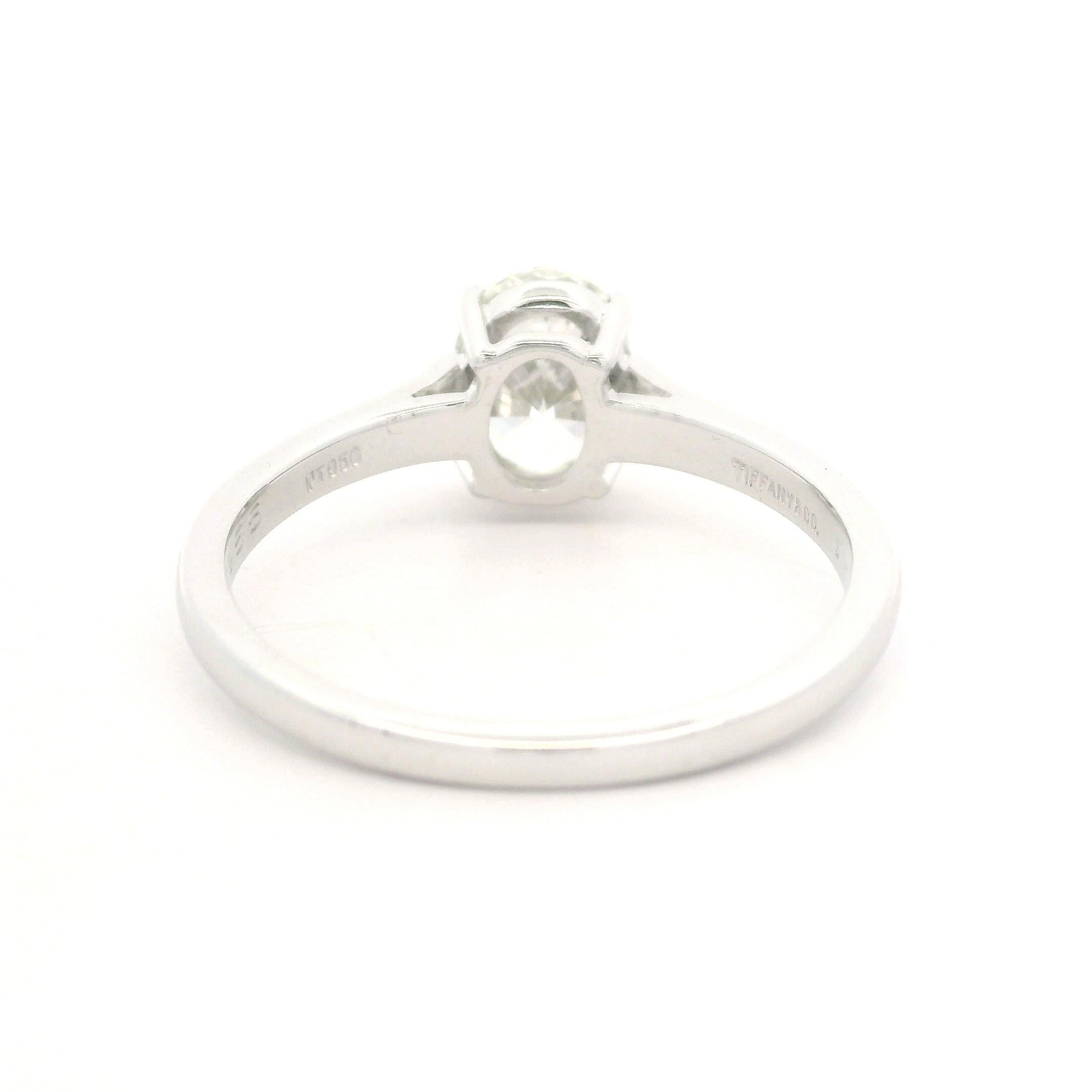 Weinlese Tiffany & Co. Platin GIA 1,52 Karat Oval Diamant Solitär Verlobungsring im Angebot 4