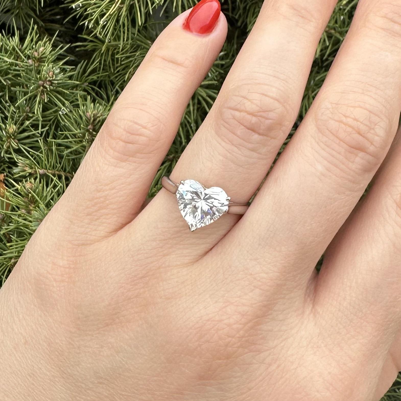 Tiffany & Co. d'epoca. Anello solitario in platino GIA con diamante a cuore brillante 3,03 in vendita 11