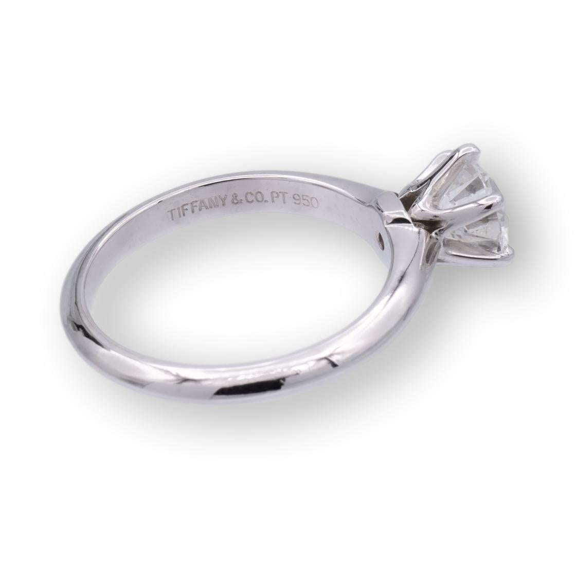 Weinlese Tiffany & Co. Platin Solitär Verlobungsring mit rundem Diamant 1,06 FVS1 (Zeitgenössisch) im Angebot