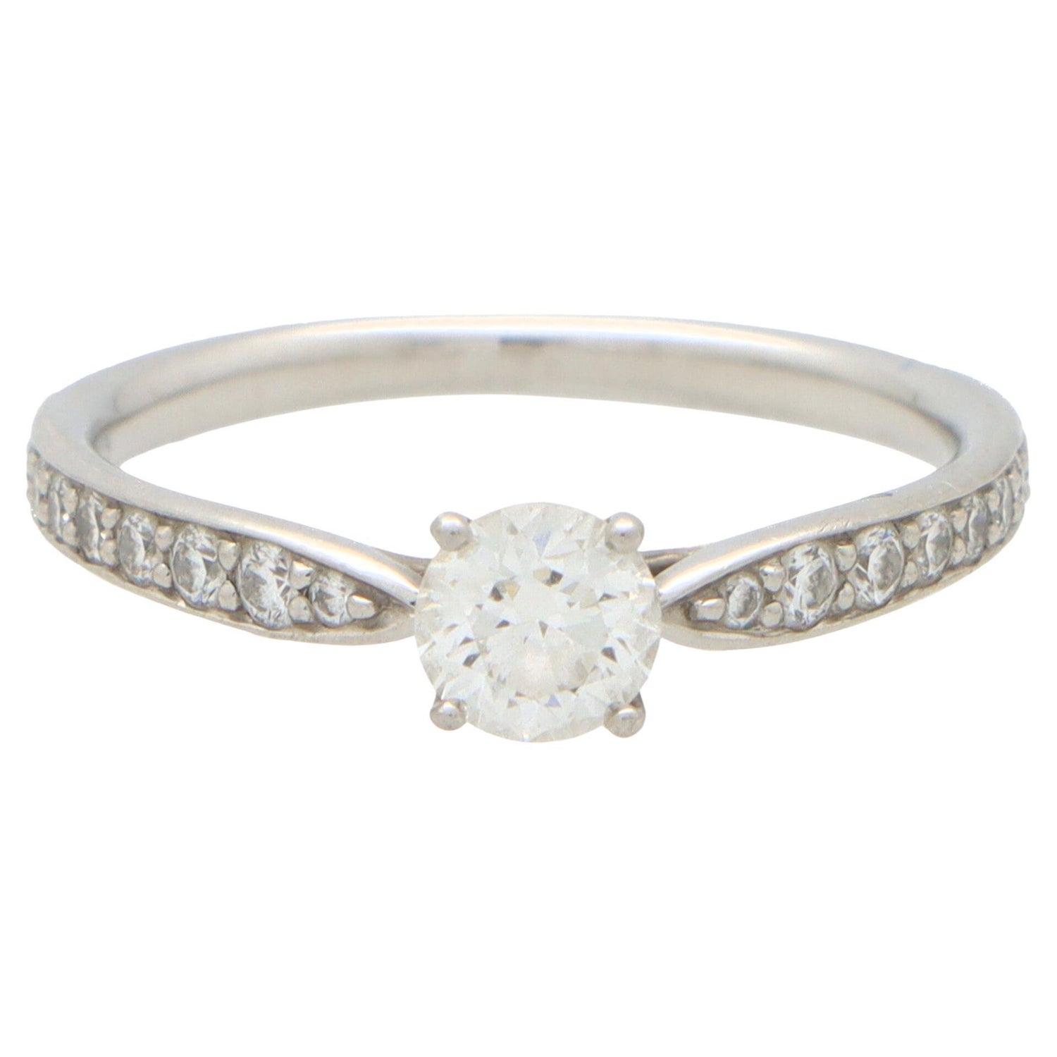 Vintage Tiffany and Co. Round Brilliant Cut Diamond Ring Set in Platinum at  1stDibs