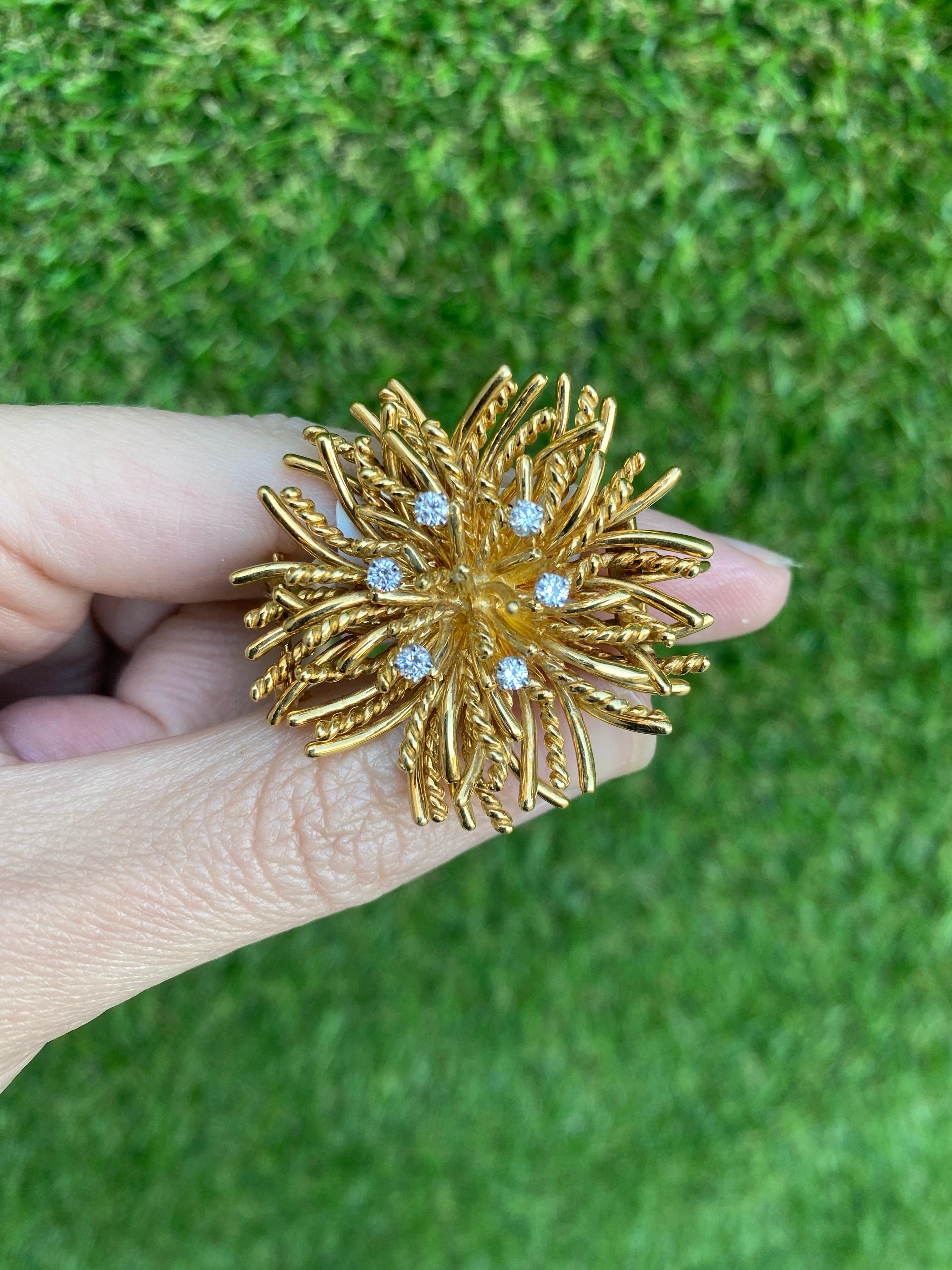 Vintage Tiffany & Co. Round Diamond 18 Karat Yellow Gold Brooch 8