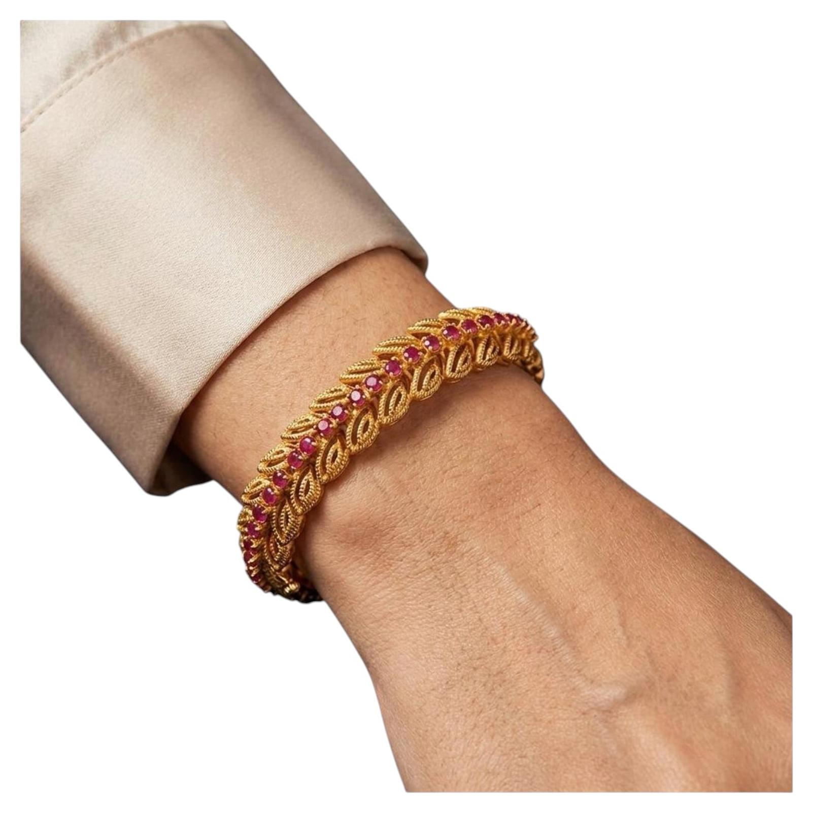 Vintage Tiffany & Co. Pulsera de oro amarillo de 18 quilates con motivo de hojas de rubí