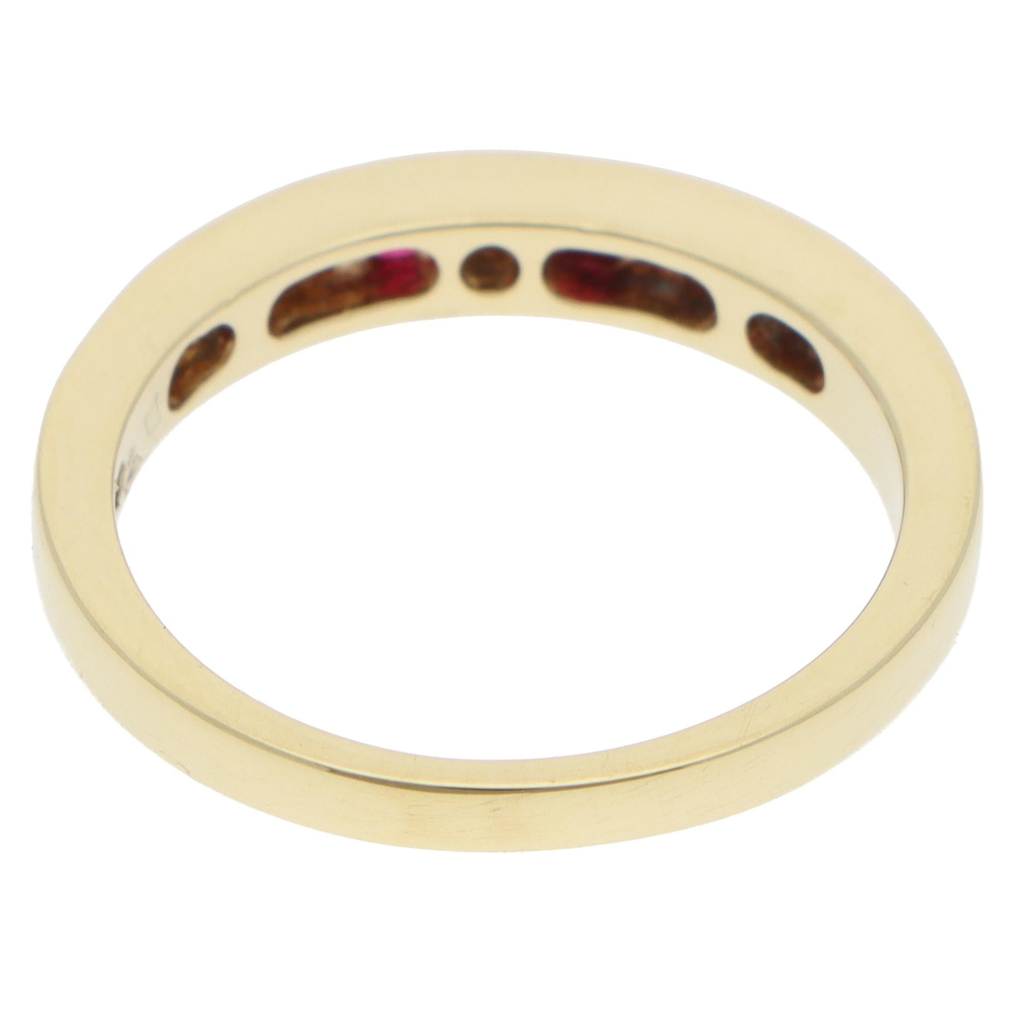 Vintage Tiffany & Co. Ruby and Diamond Half Eternity Ring in Yellow Gold In Excellent Condition For Sale In London, GB