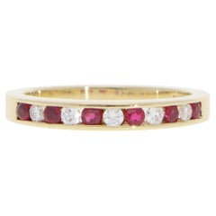 Weinlese Tiffany & Co. Halb-Eternity-Ring aus Gelbgold mit Rubin und Diamant