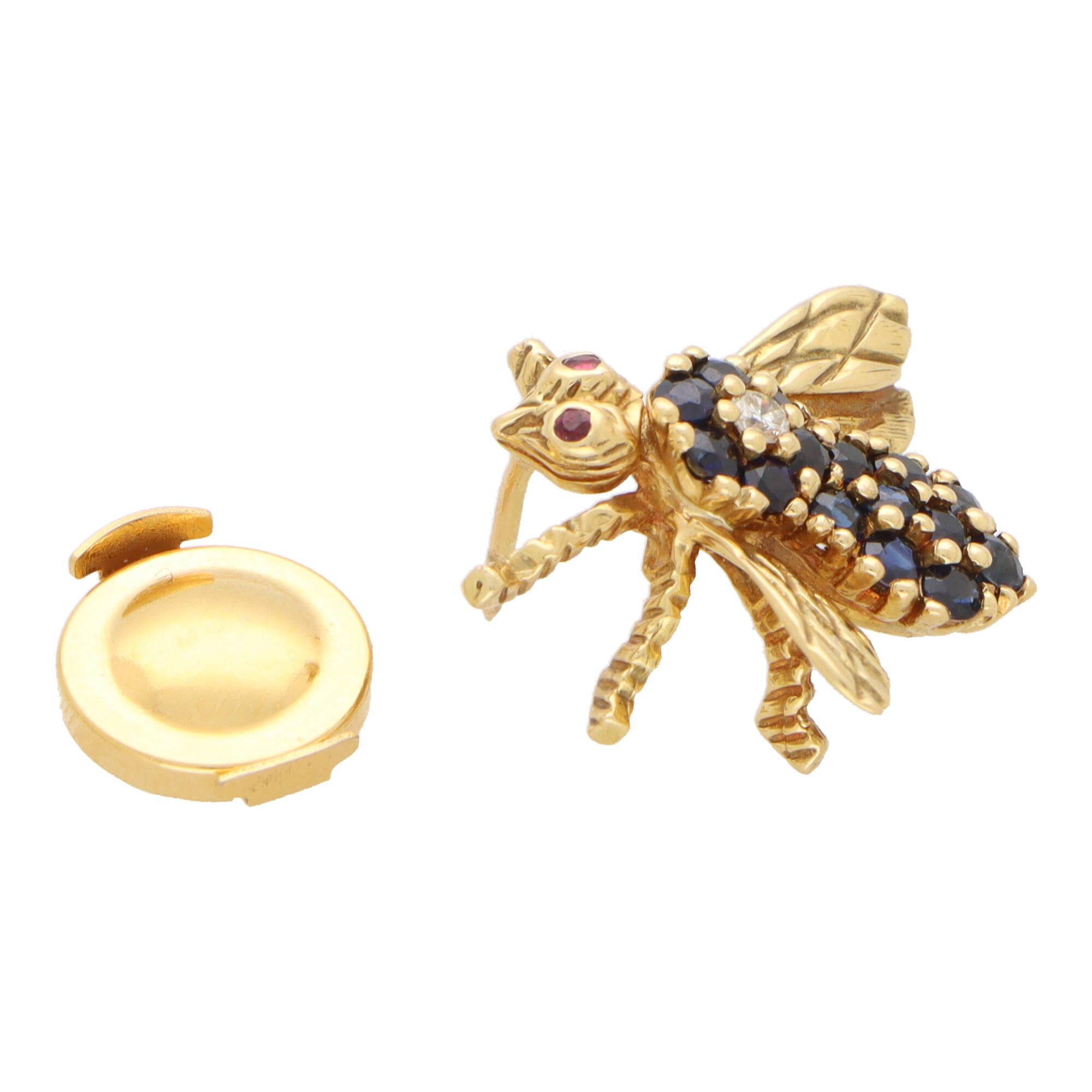 Weinlese Tiffany & Co. Brosche mit Saphiren und Diamanten aus 18 Karat Gelbgold (Rundschliff)