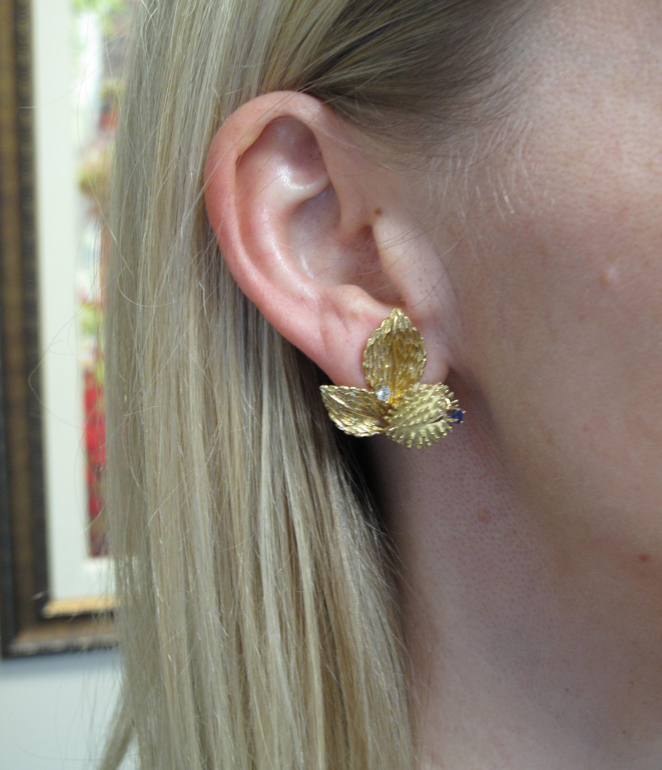 Vintage Tiffany & Co. Sapphire and Diamond Leaf Botanical Earrings 18 Karat Gold 4