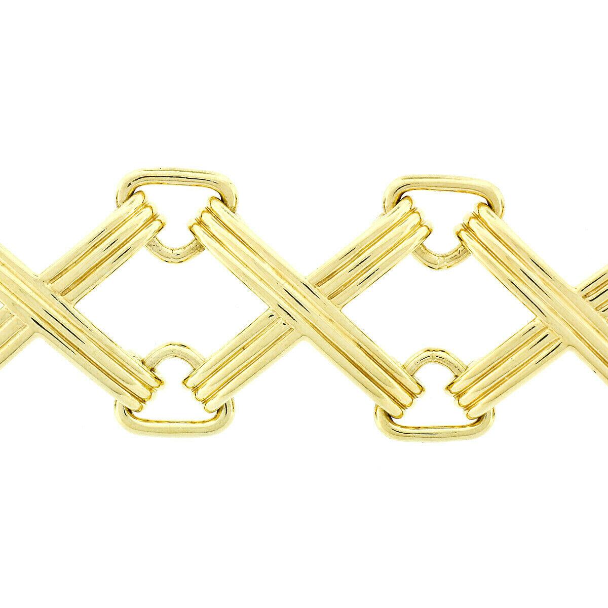 Vintage Tiffany & Co. Schlumberger Studios 18k Gold Wide Grooved X Link Bracelet In Good Condition In Montclair, NJ