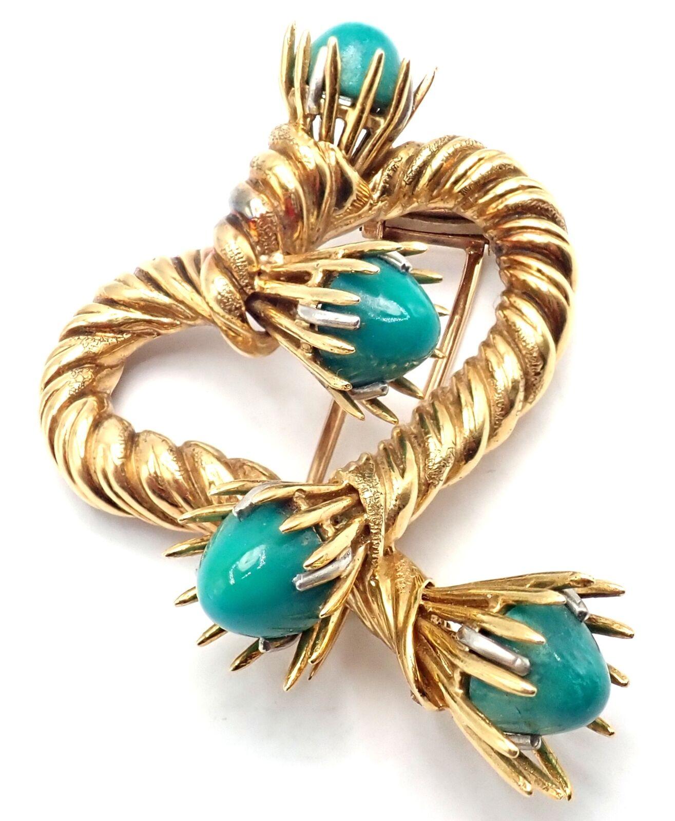 Vintage Tiffany & Co Schlumberger Turquoise Heart Shape Yellow Gold Pin Brooch In Excellent Condition In Holland, PA