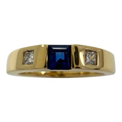 Vintage Tiffany 
Co Square Cut Blue Sapphire Diamond 18k Gold Three Stone Ring