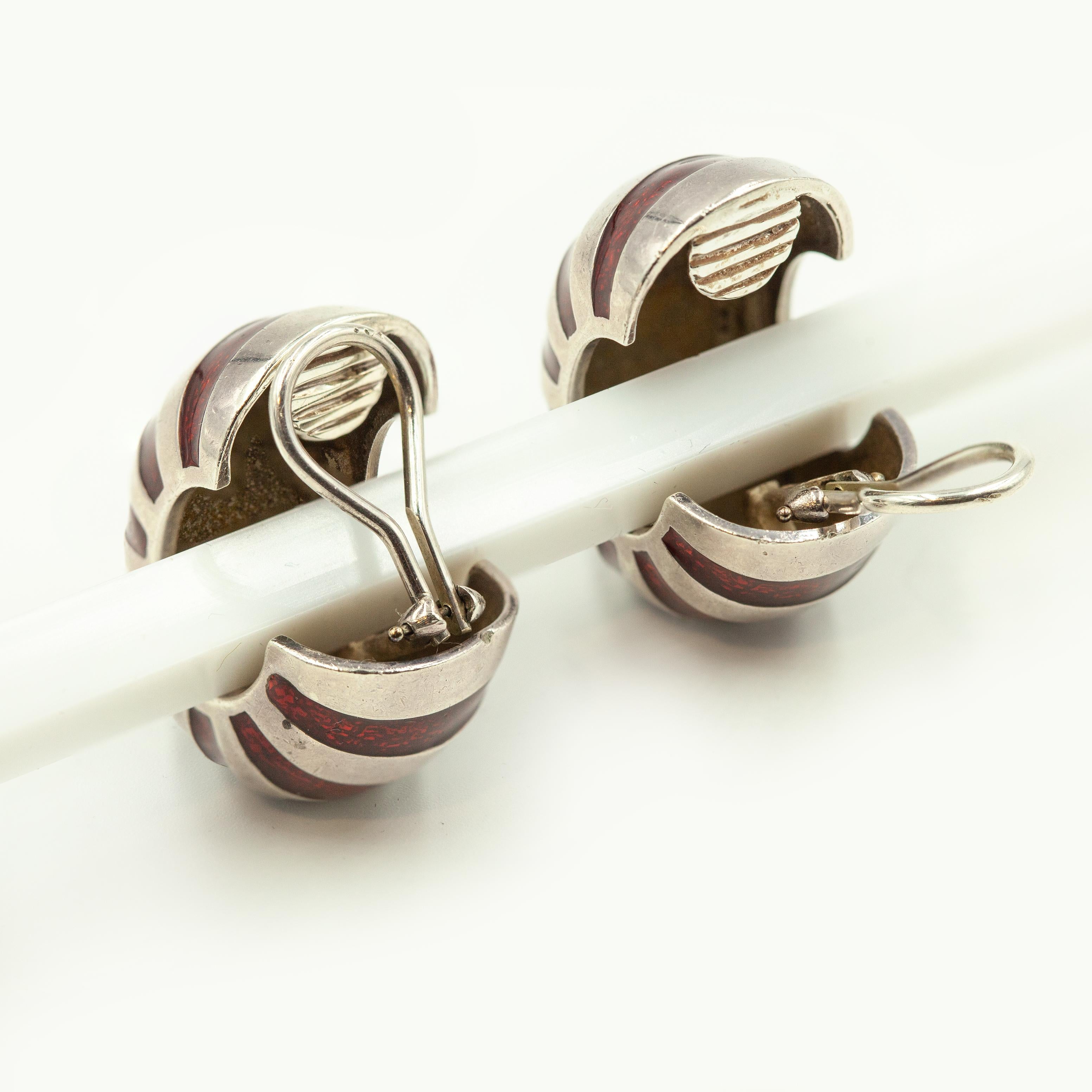 Pendientes vintage en forma de gamba de esmalte rojo carmesí Tiffany & Co. de plata esterlina en Excelente estado para la venta en New York, NY
