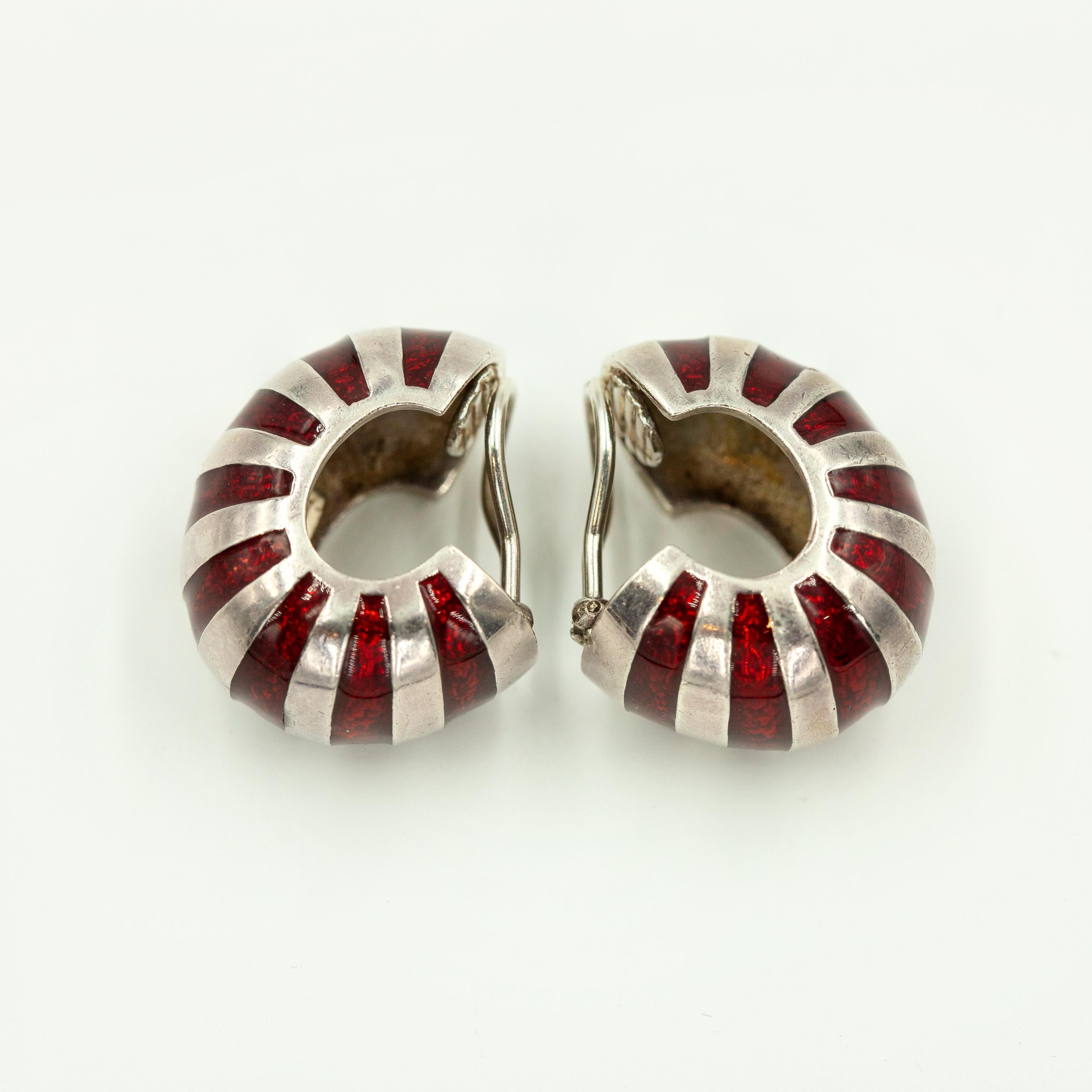 Femenino o masculino Pendientes vintage en forma de gamba de esmalte rojo carmesí Tiffany & Co. de plata esterlina en venta