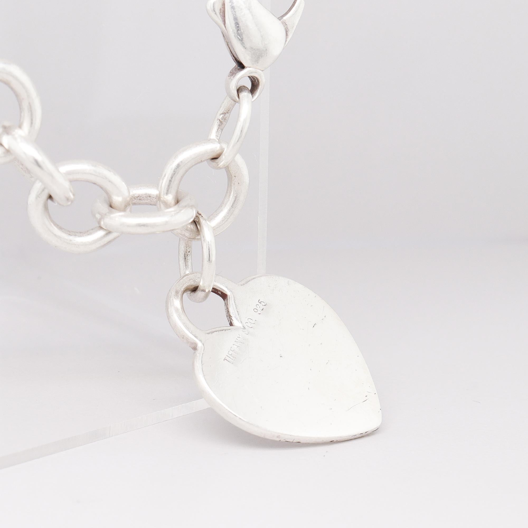 A. Link & Co. d'epoca in argento sterling con etichetta / charm a cuore in vendita 2