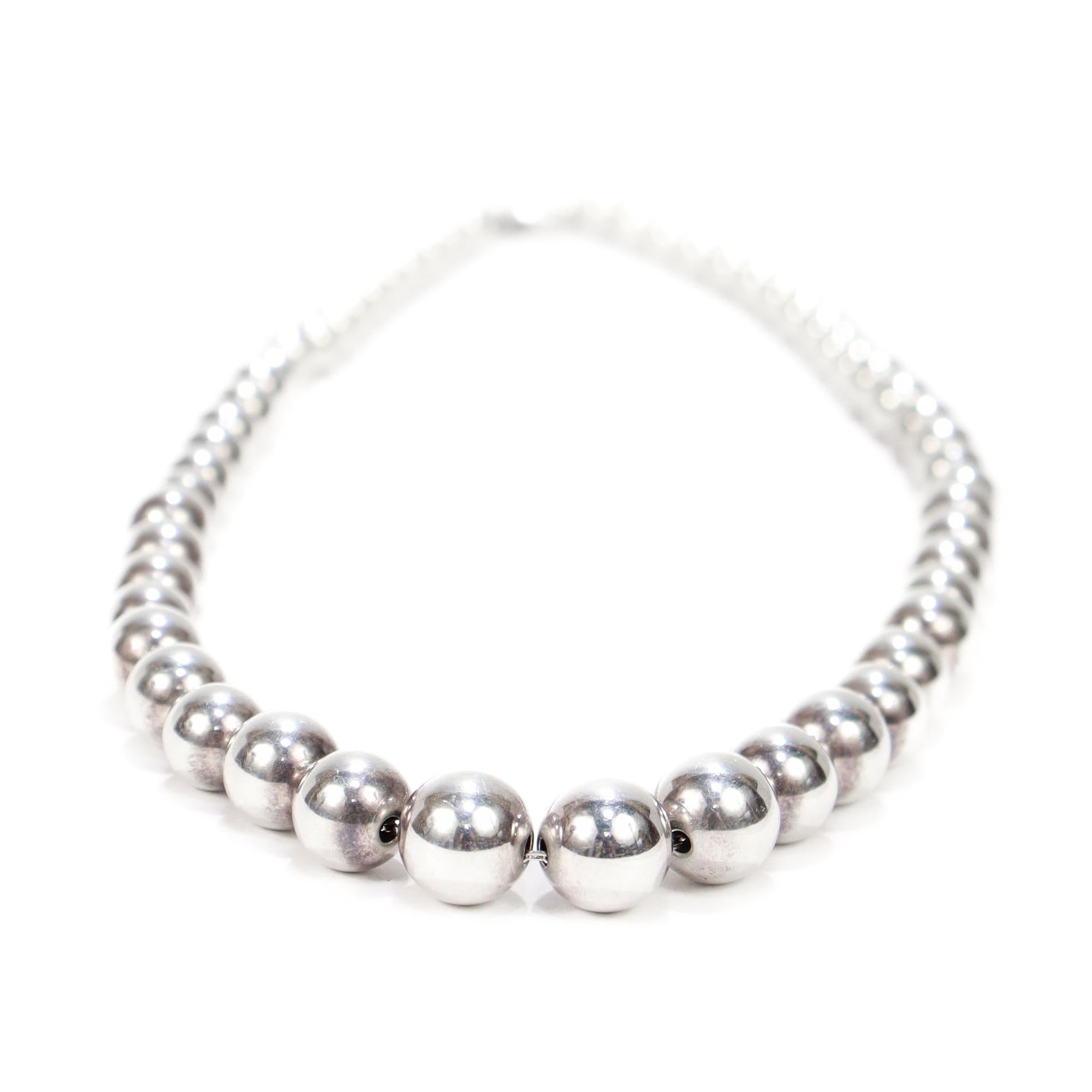 Vintage Tiffany & Co. Sterling Silver Graduated Beaded Necklace For Sale 2